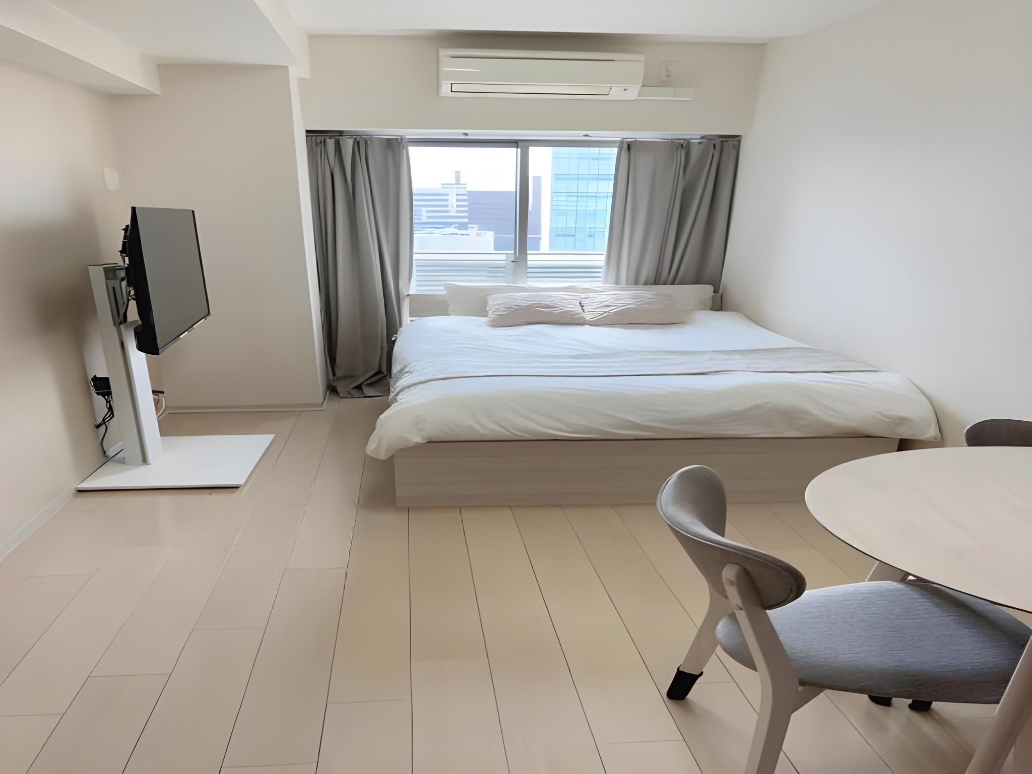 Summer Party Room