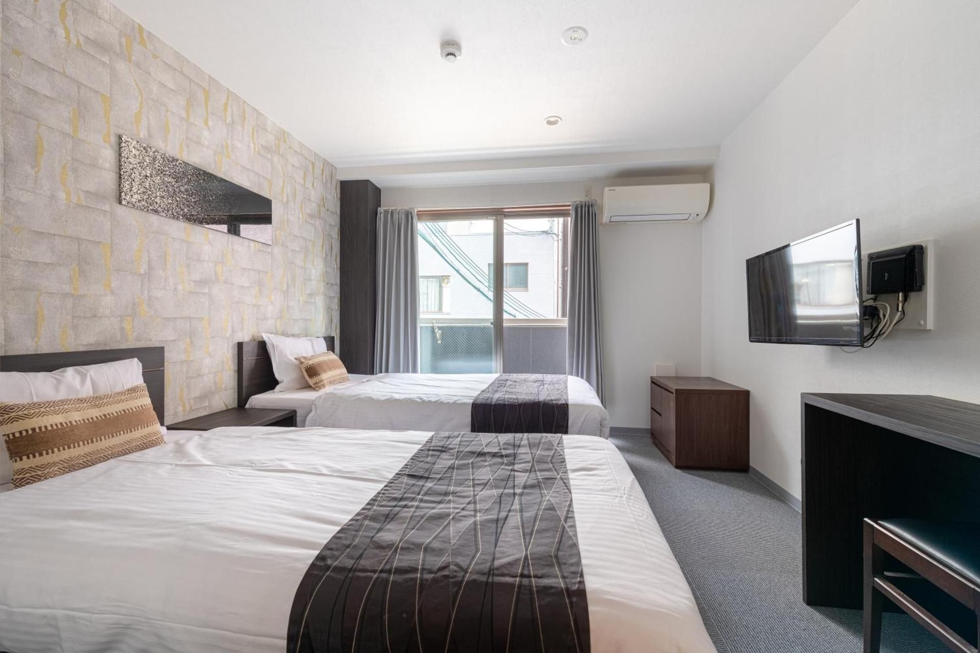 Standard Twin Room