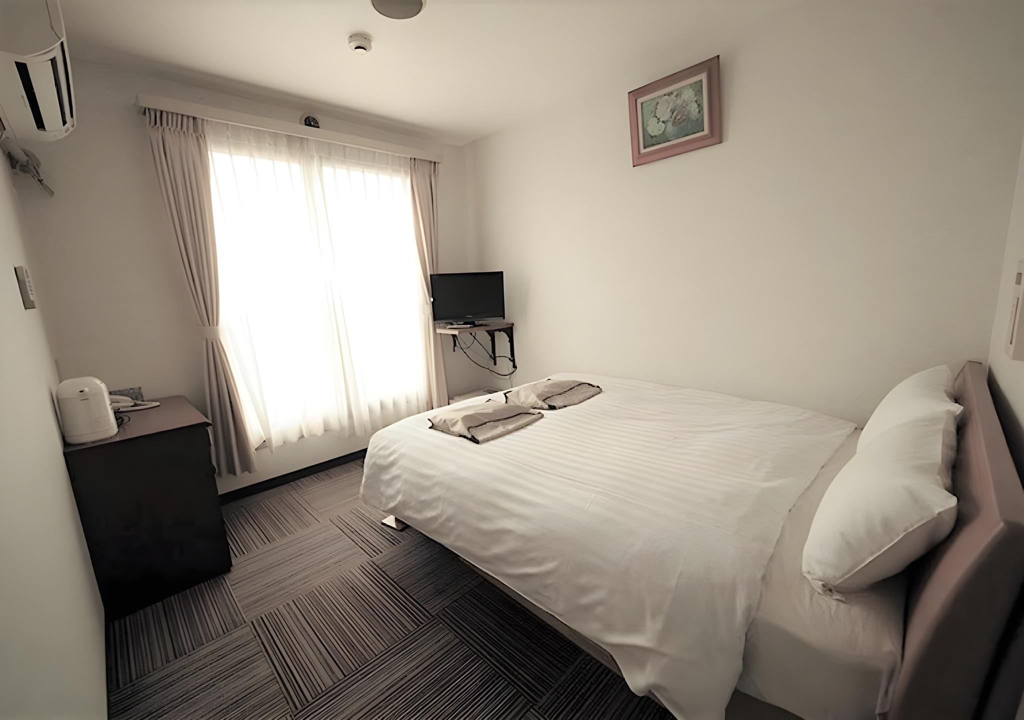 Economy Double Room Smoking