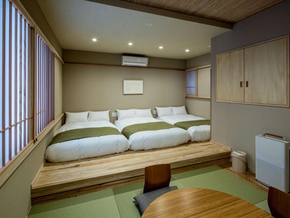 Standard Family Room - A