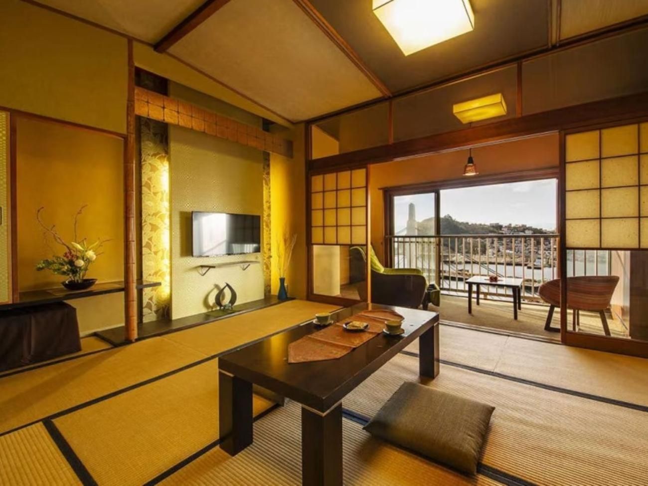 Standard Japanese-Style Room with Ocean View and Massage Chair