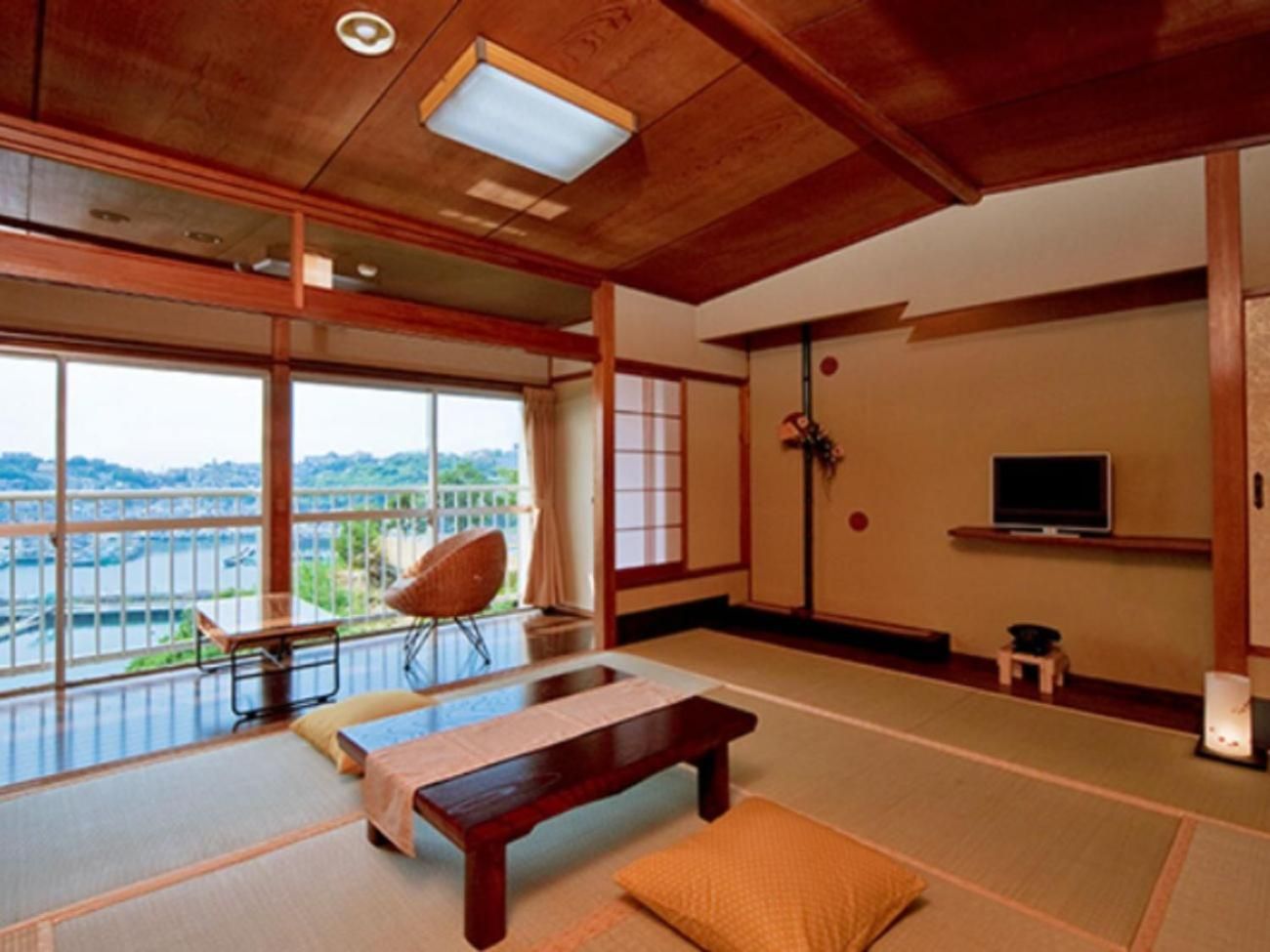 Japanese-Style Room with Ocean View (8–10 Tatami Mats)