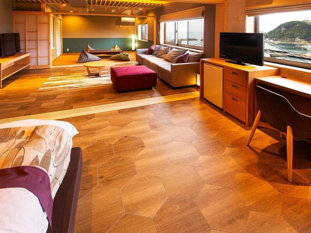 Japanese-Western Style Room with Ocean View “Namino-ne”