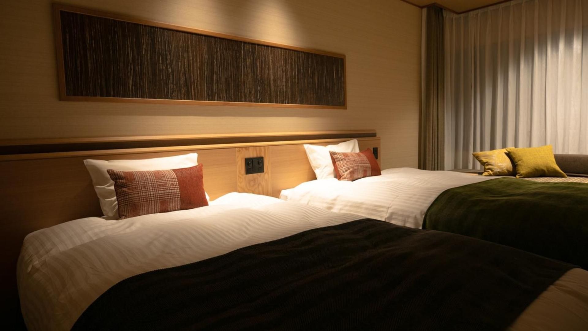 Twin Room with Tatami Area and Shower - Non-Smoking