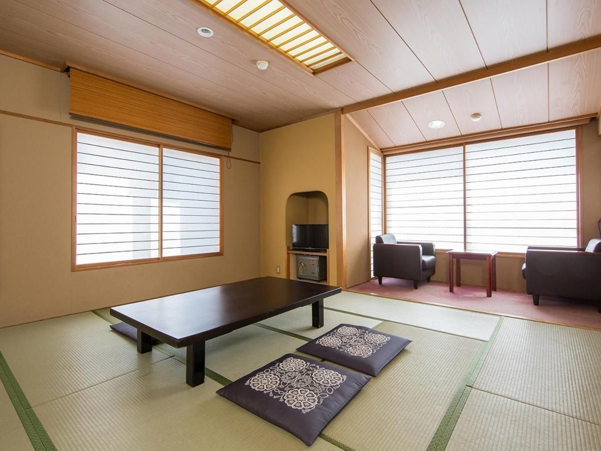 Japanese-Style Room