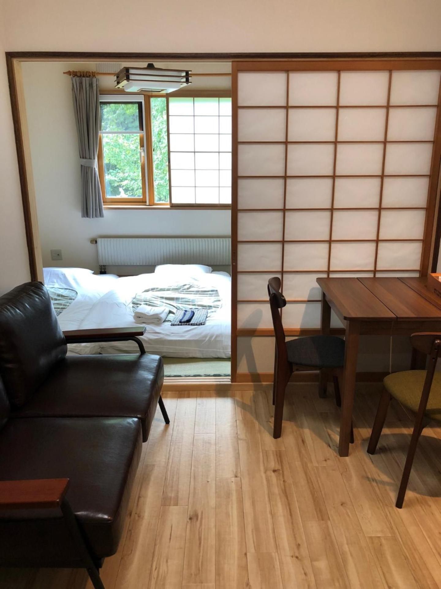 One-Bedroom Apartment with One Private Bathroom E2