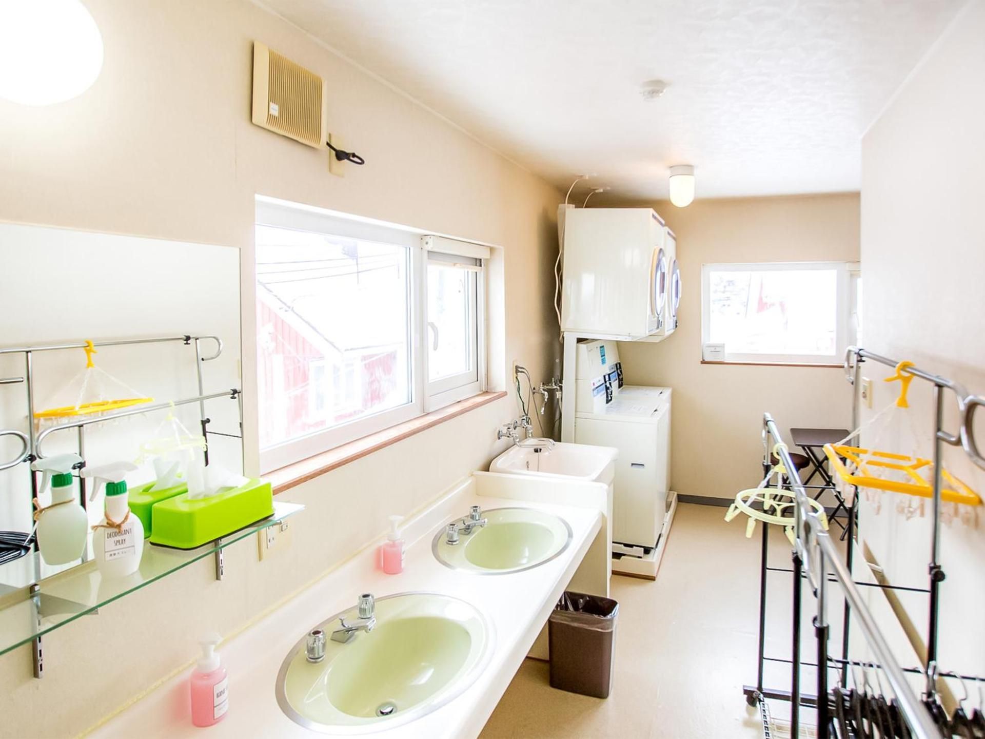 Japanese-Style Twin Room with Shared Bathroom N2
