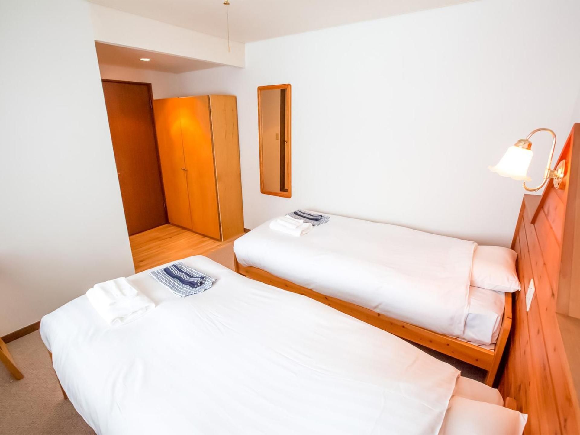 Two-Bedroom Apartment with Two Private Bathroom E3