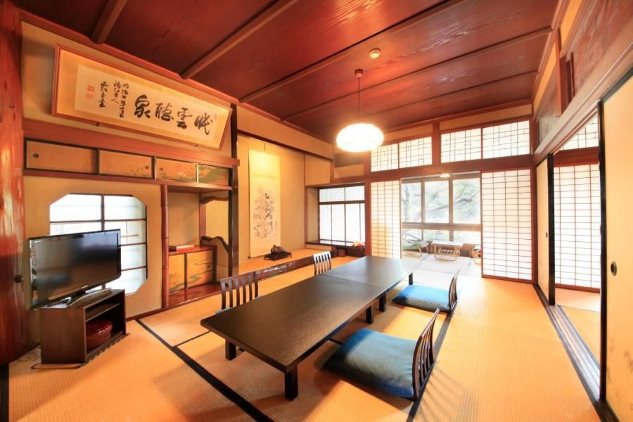 Japanese-Style Suite Room B – Shared Hot spring Bath & Garden View