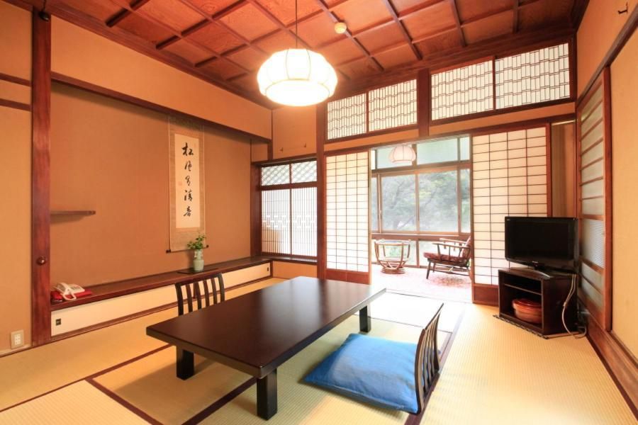 Japanese-Style Executive Room A – Private Hot spring Bath & Garden View