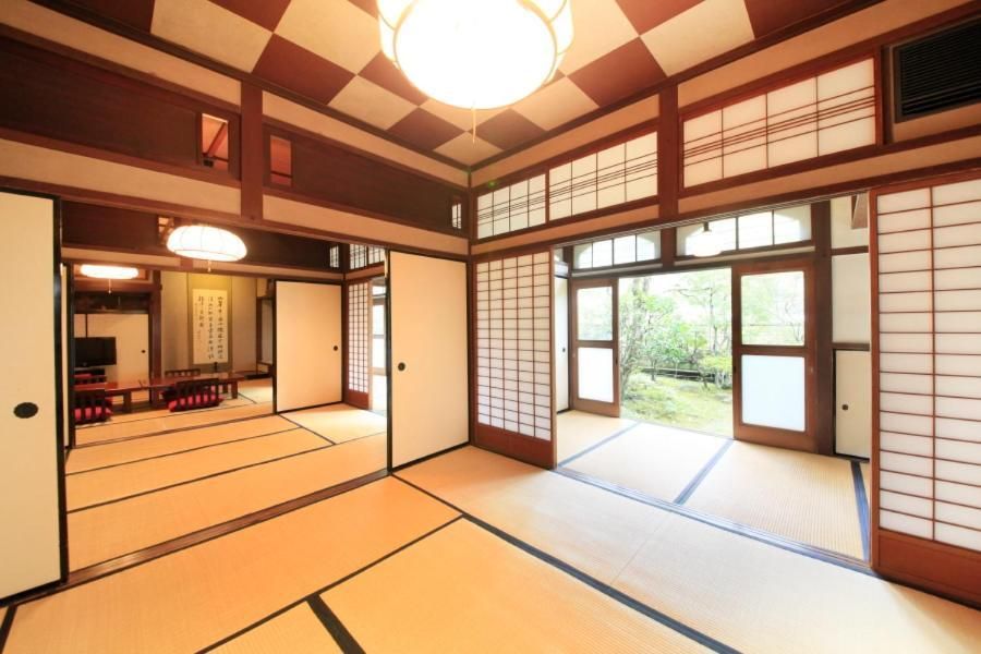 Japanese-Style Suite Room A – Shared Hot spring Bath & Garden View