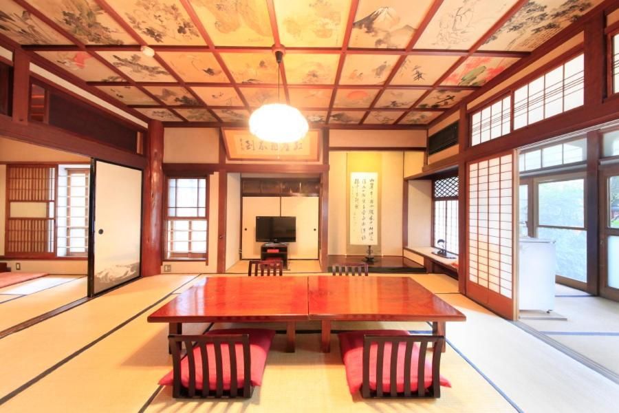 Japanese-Style Suite Room A – Shared Hot spring Bath & Garden View