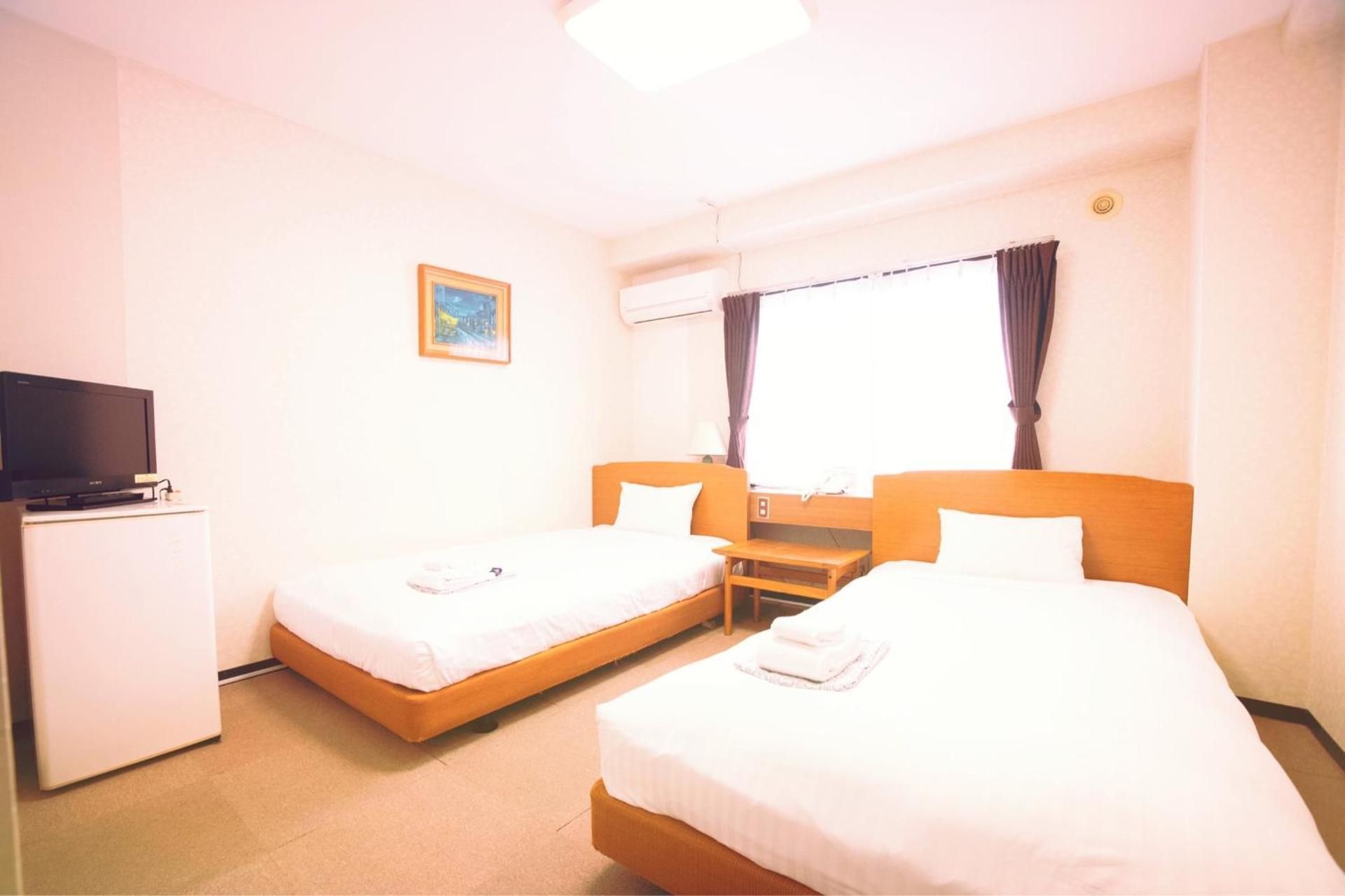 Standard Twin Room - Non-Smoking