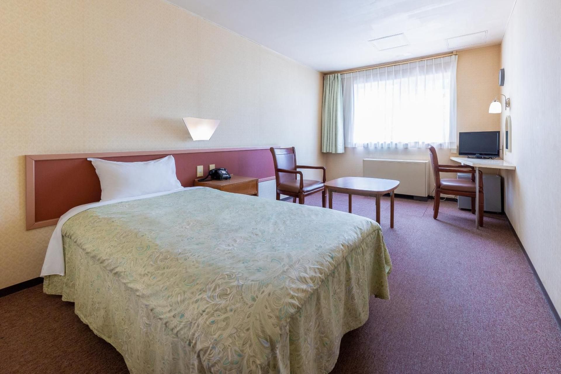 Single Room - Non-Smoking