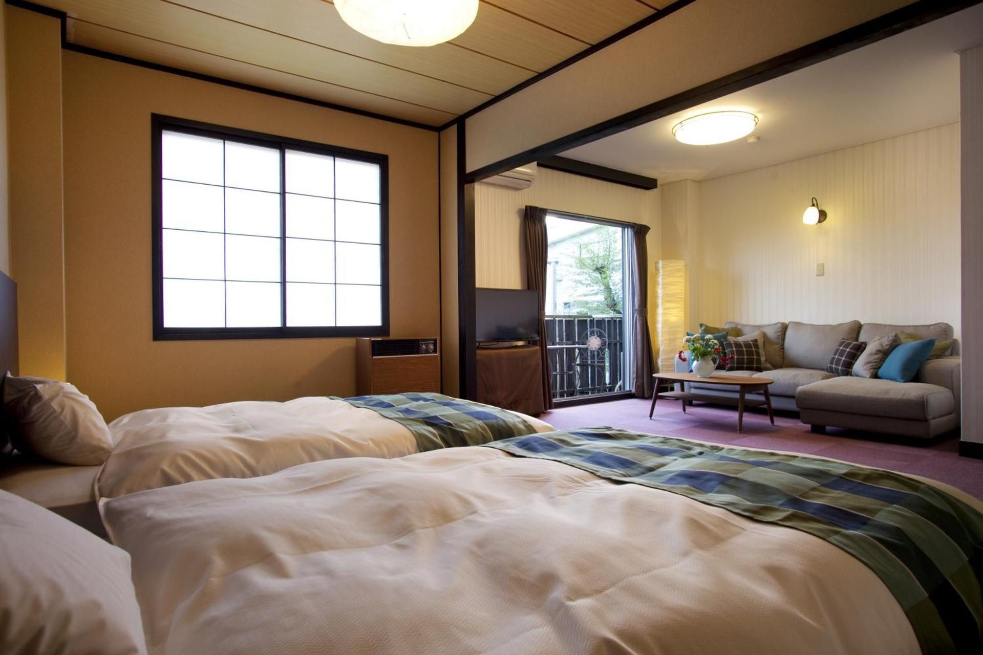 Twin Room with Shower