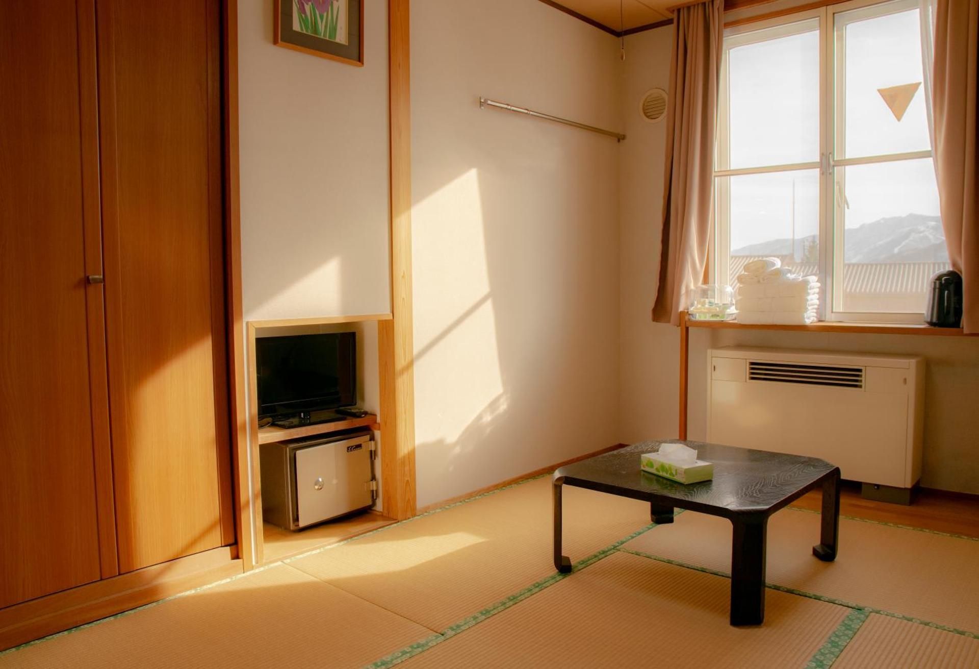 Triple Room with Mountain View
