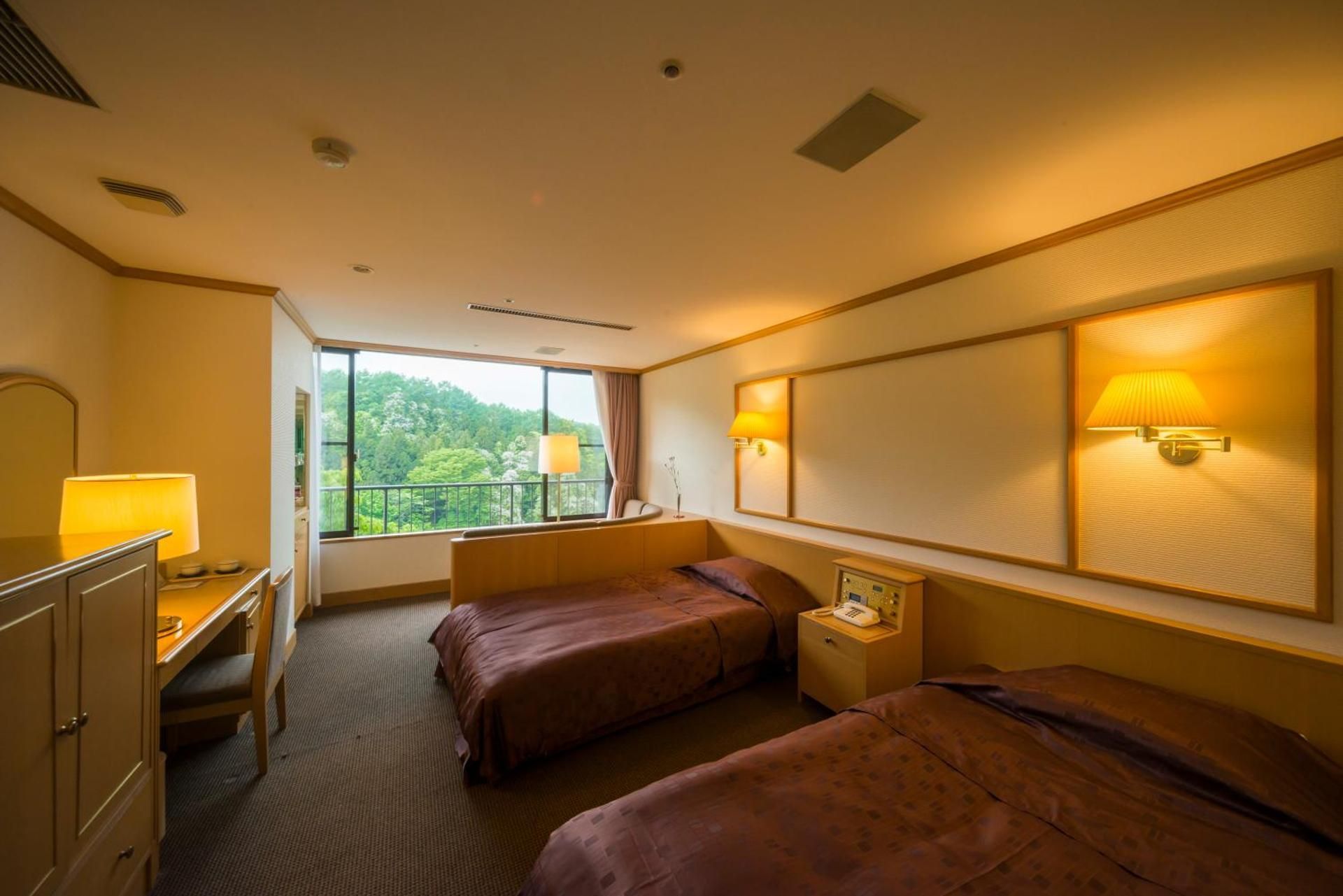 Twin Room - Breakfast Included