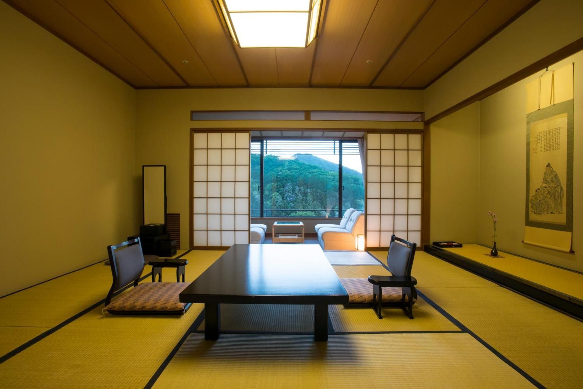Japanese-Style Quadruple Room
