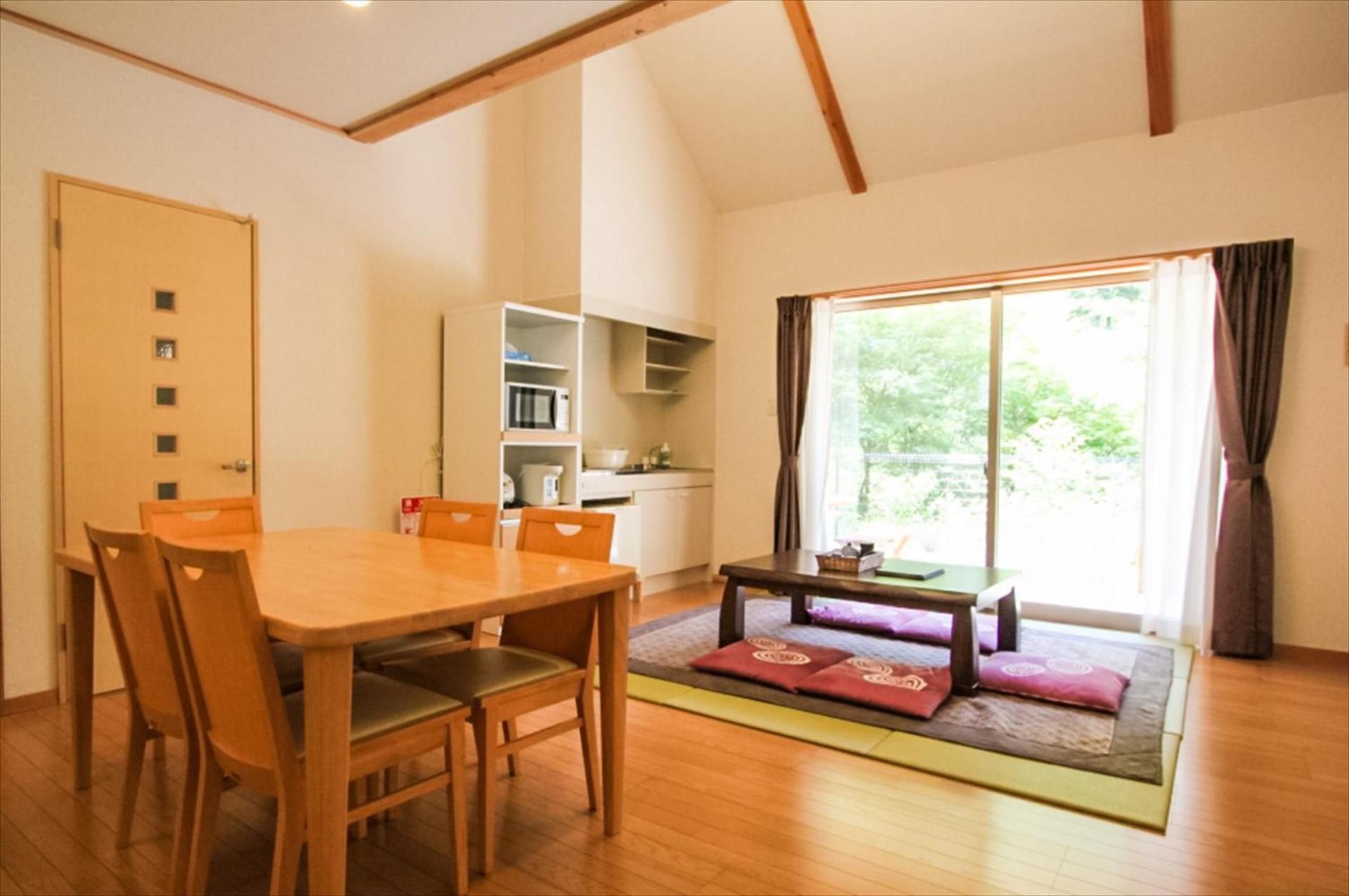 Cottage with Private Hot Spring Bath