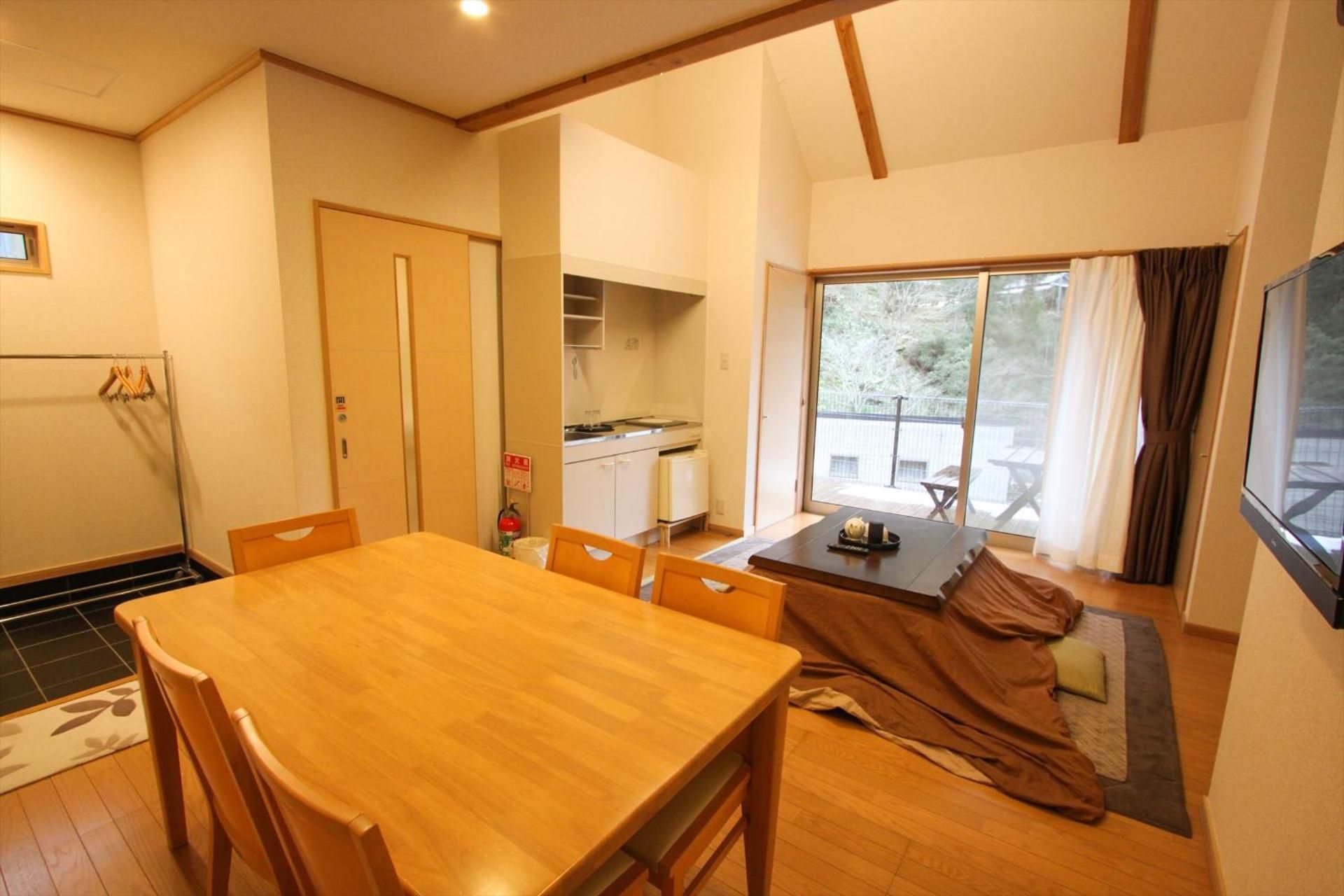 Cottage with Private Bath
