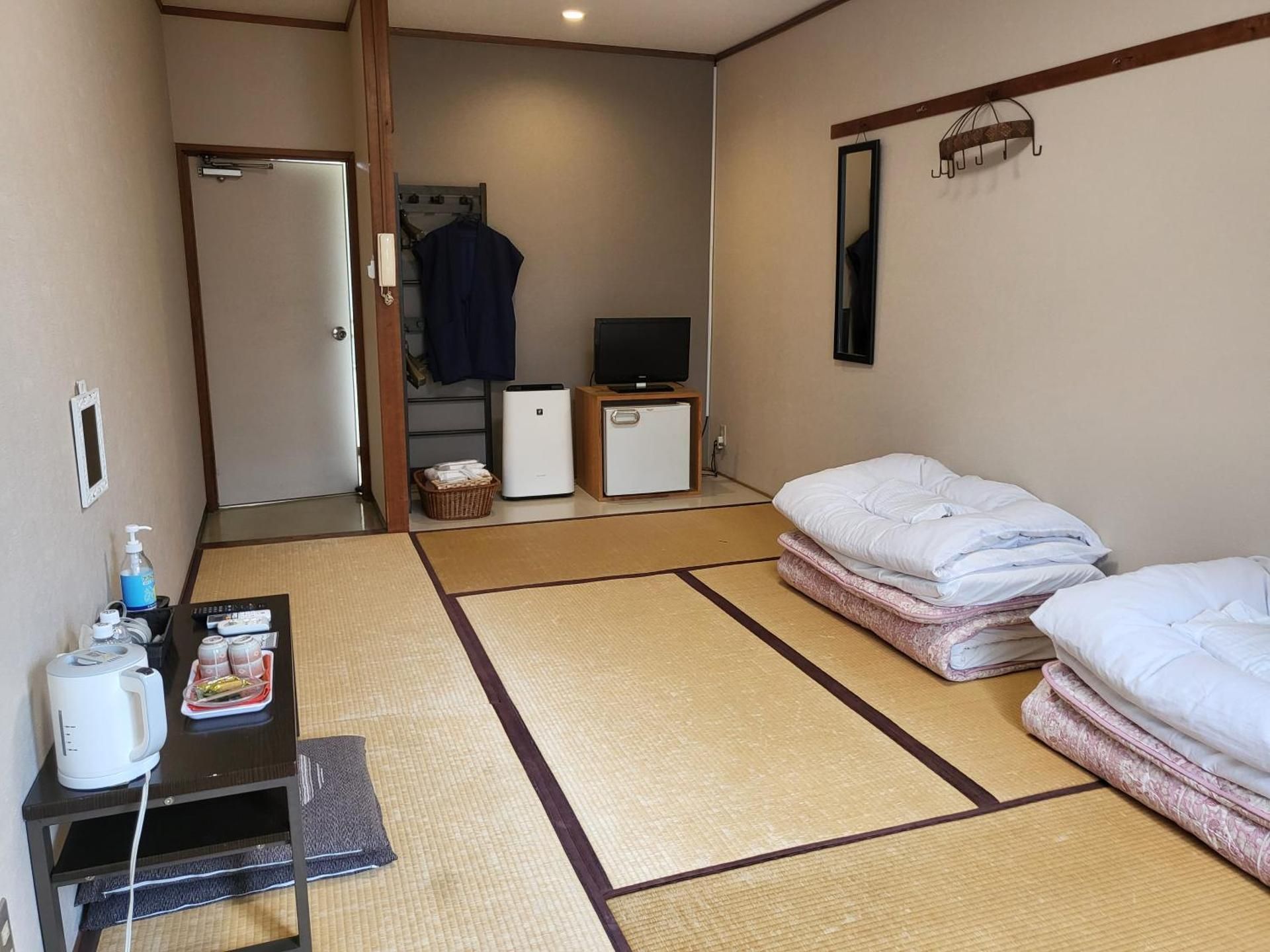 Japanese-Style Room with Shared Bathroom