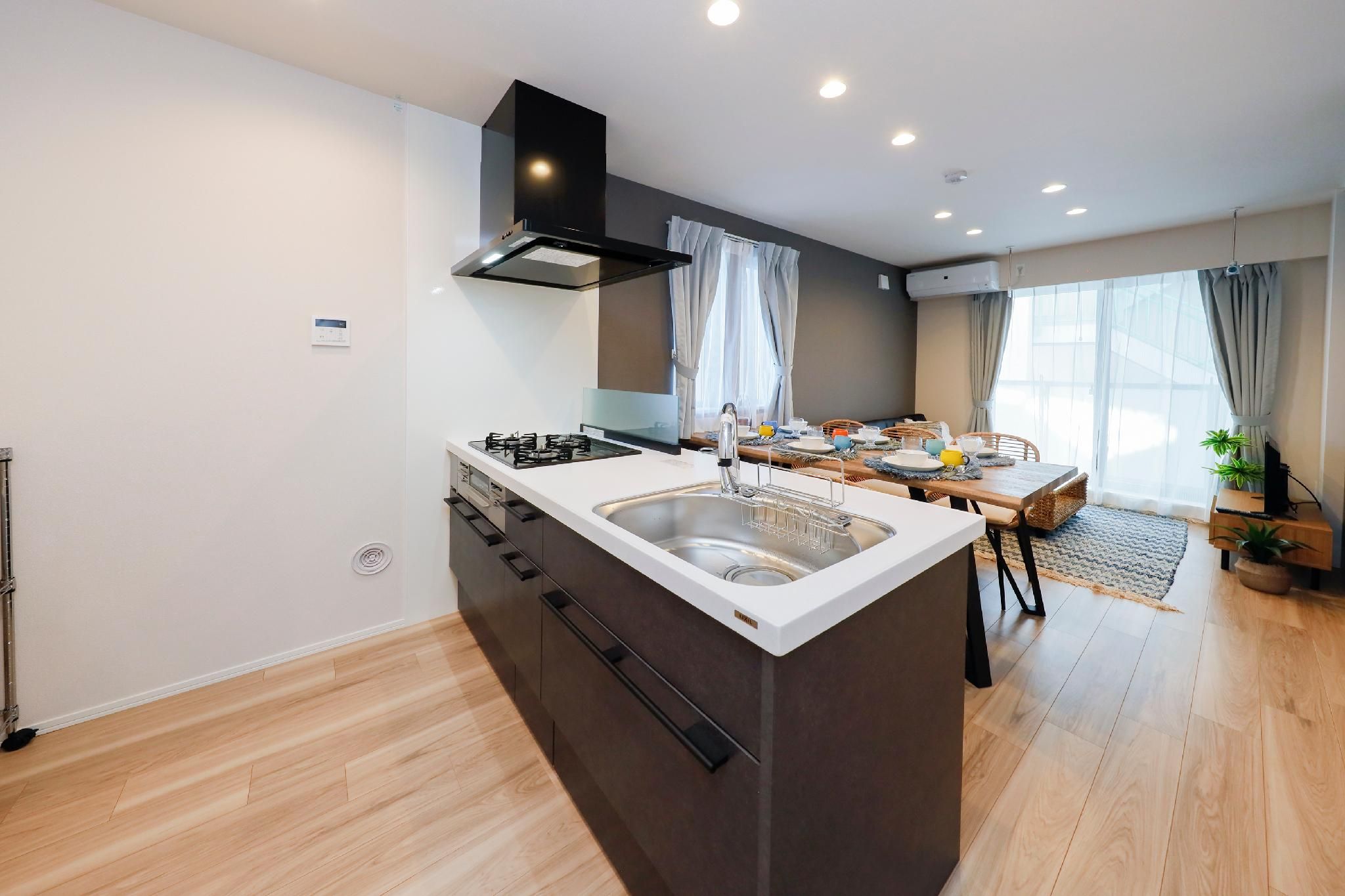 room3/Non-smoking/5ppl