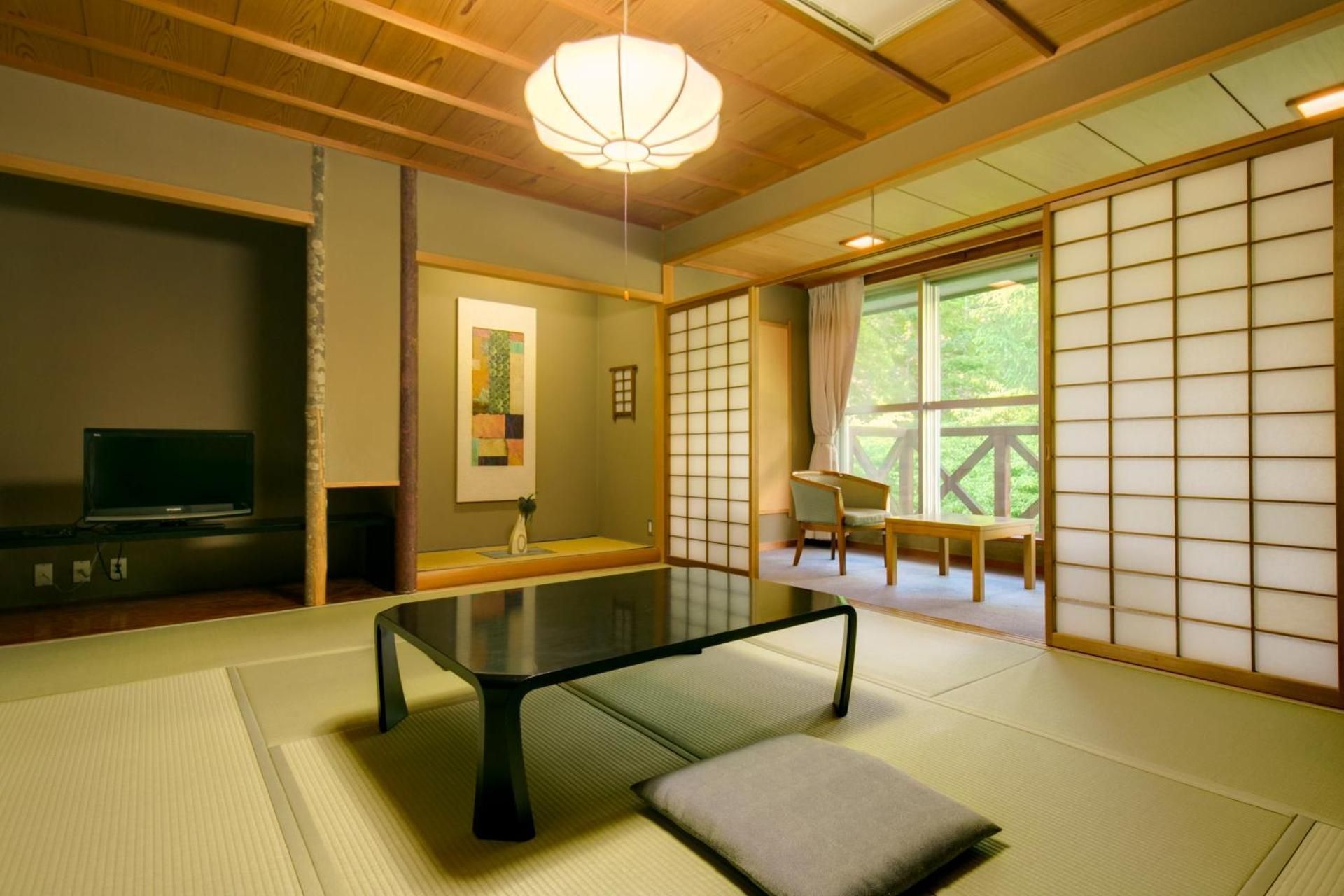 Japanese-Style Family Room
