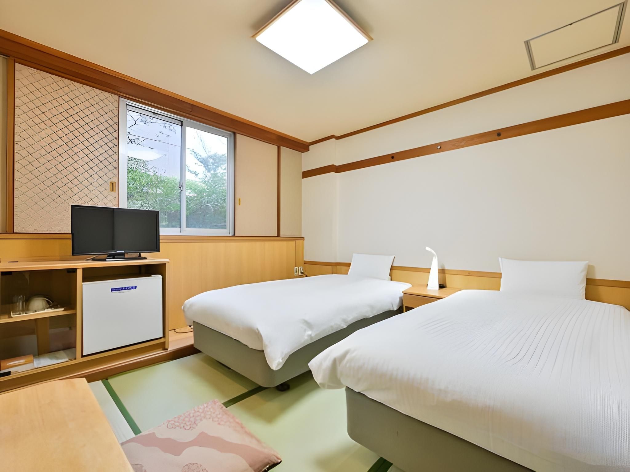 Japanese Twin Room - Smoking