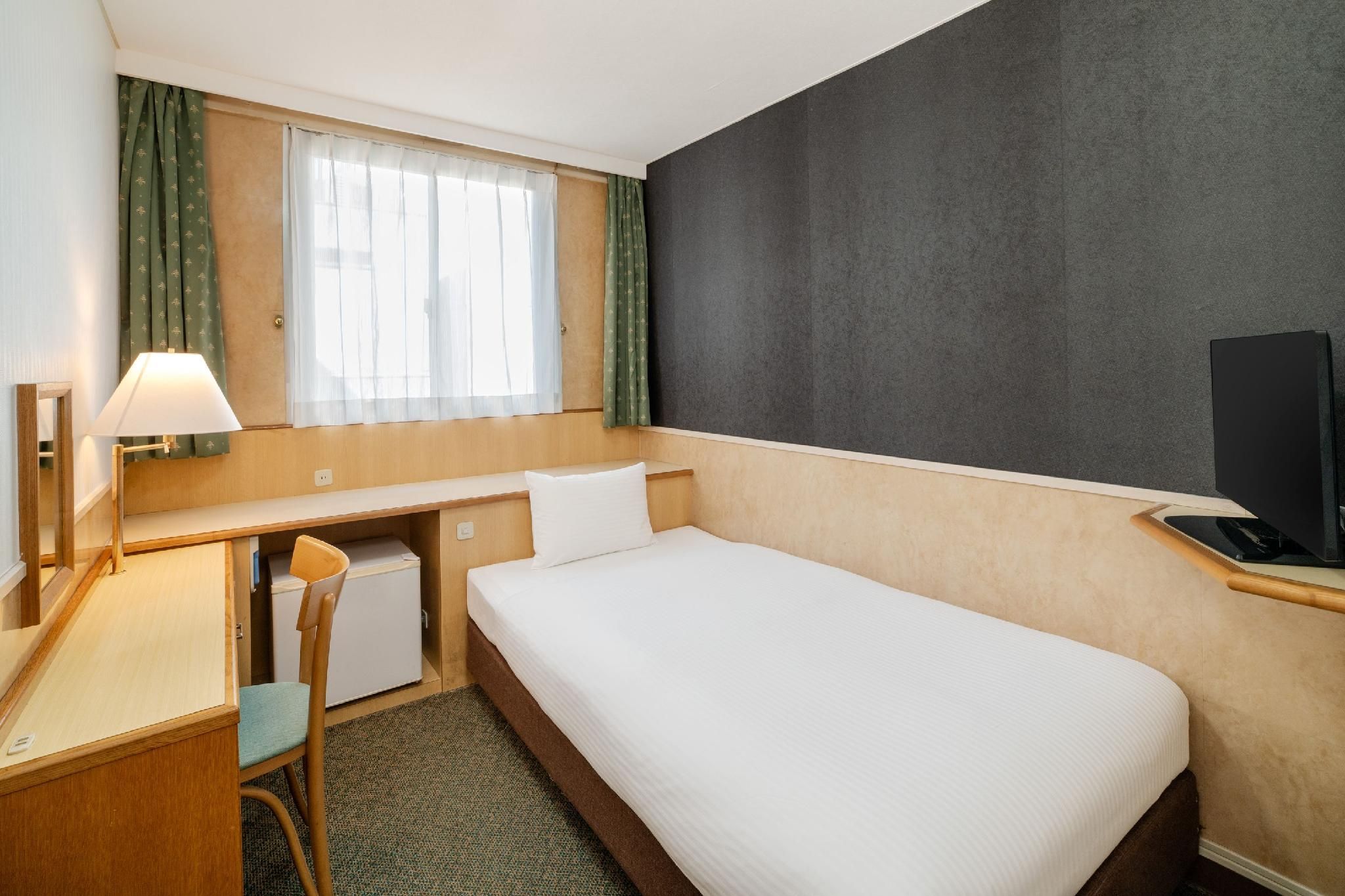 Standard Single Room - Smoking