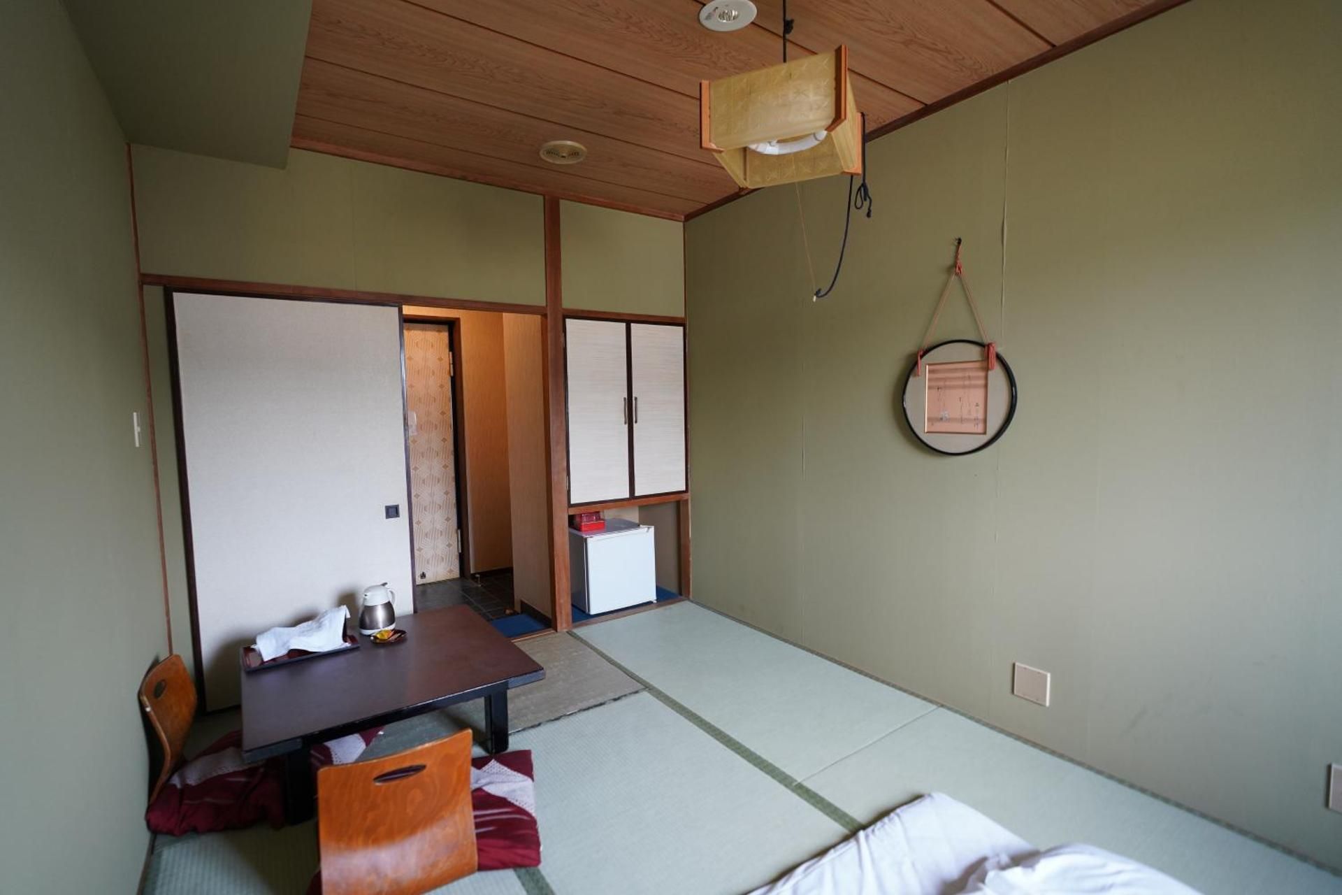 Twin Room with Shared Toilet