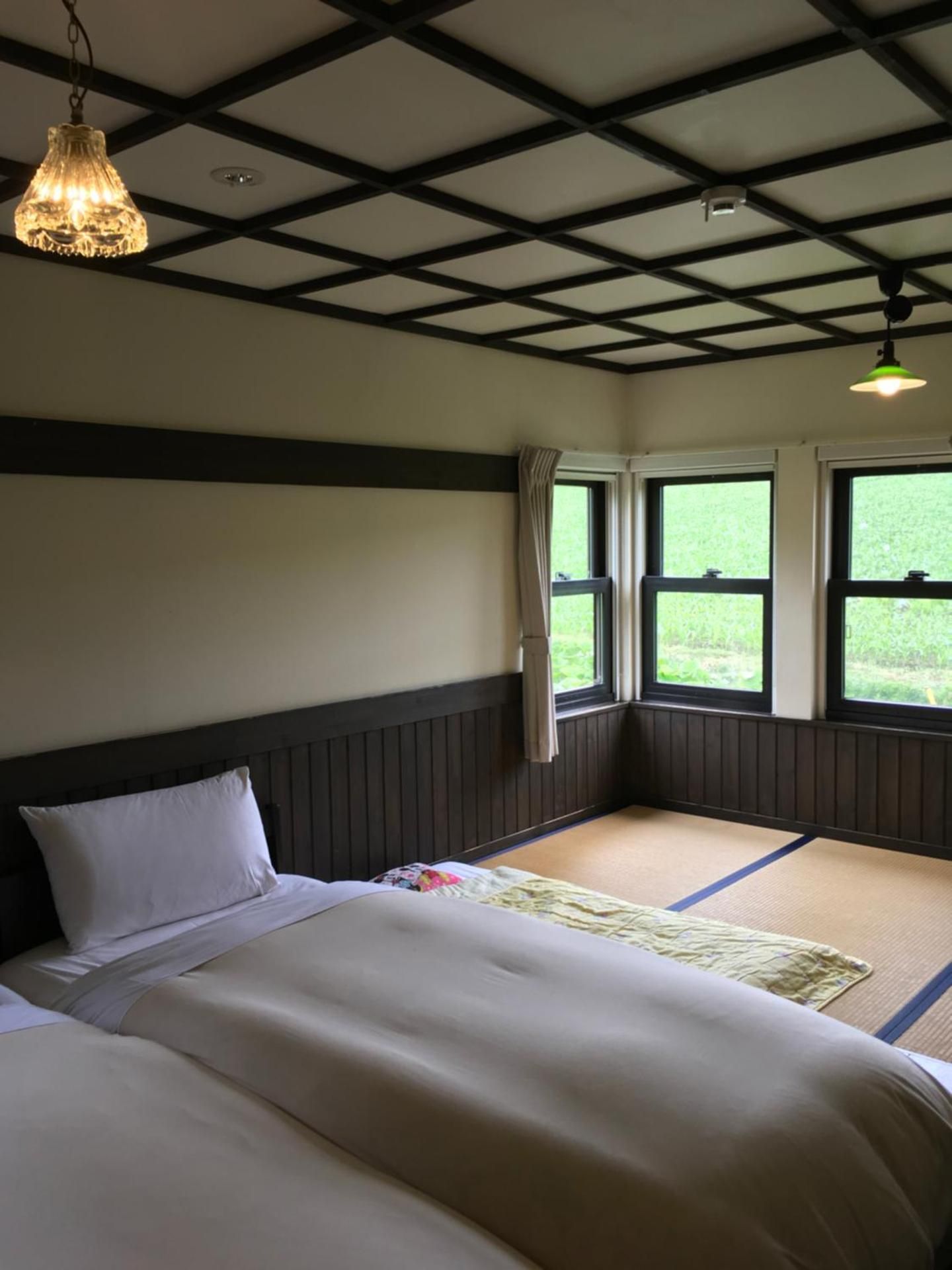 Room with Tatami Area with Shared Bathroom