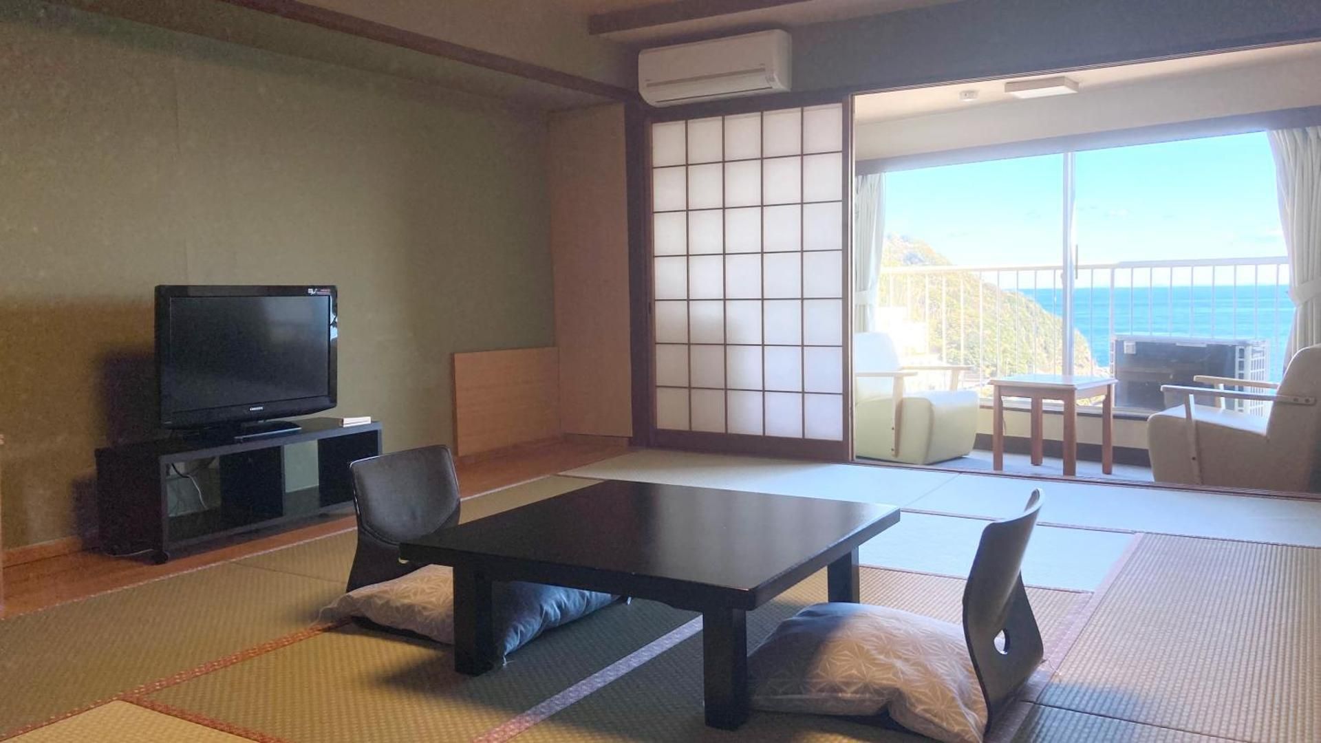 Annex K Japanese-Style Room  (10 Tatami) with private Toilet and shared Bath