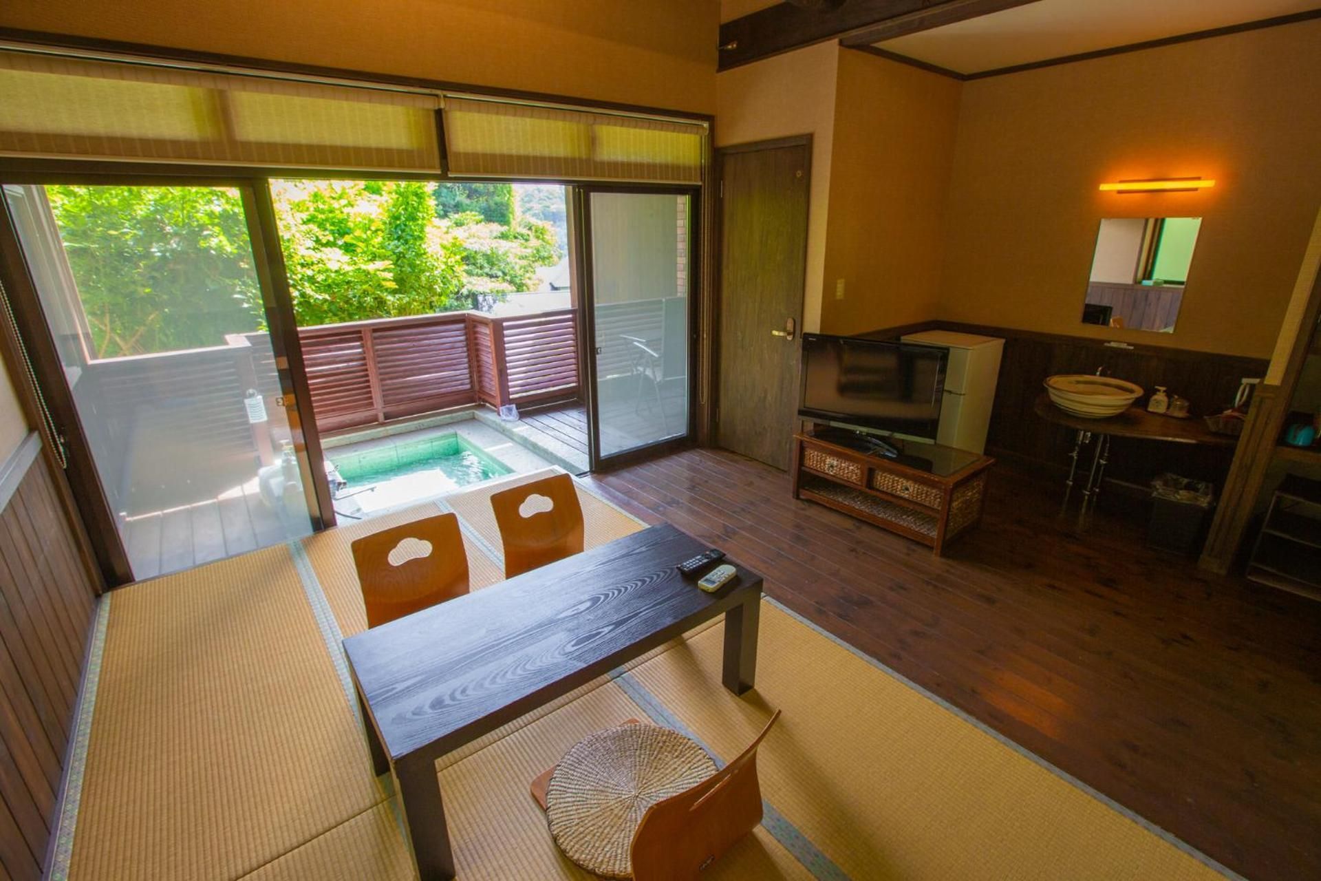 Triple Room with Private Bathroom