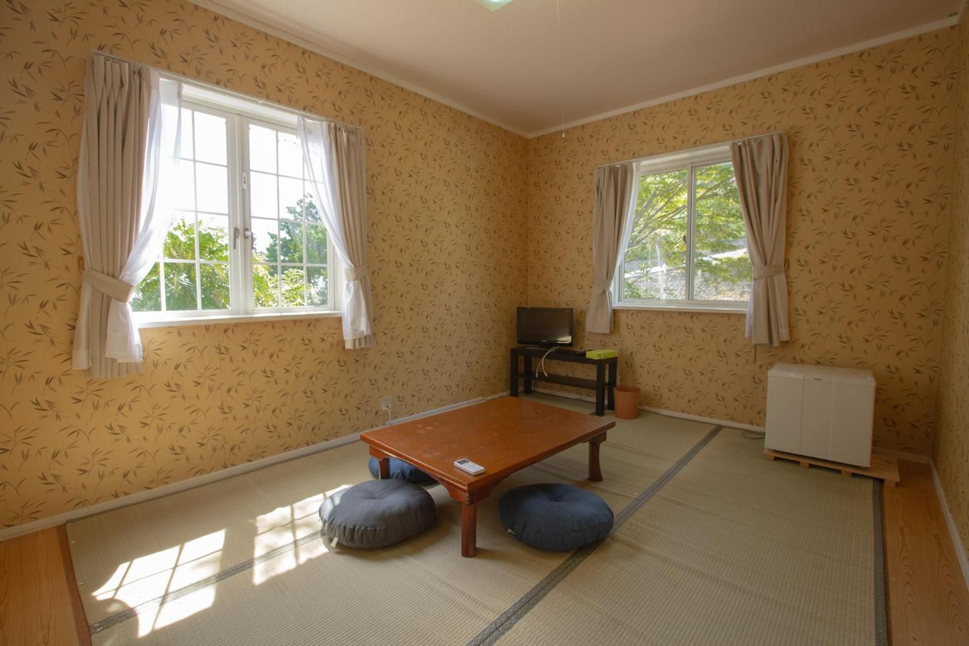 Japanese-Style Room