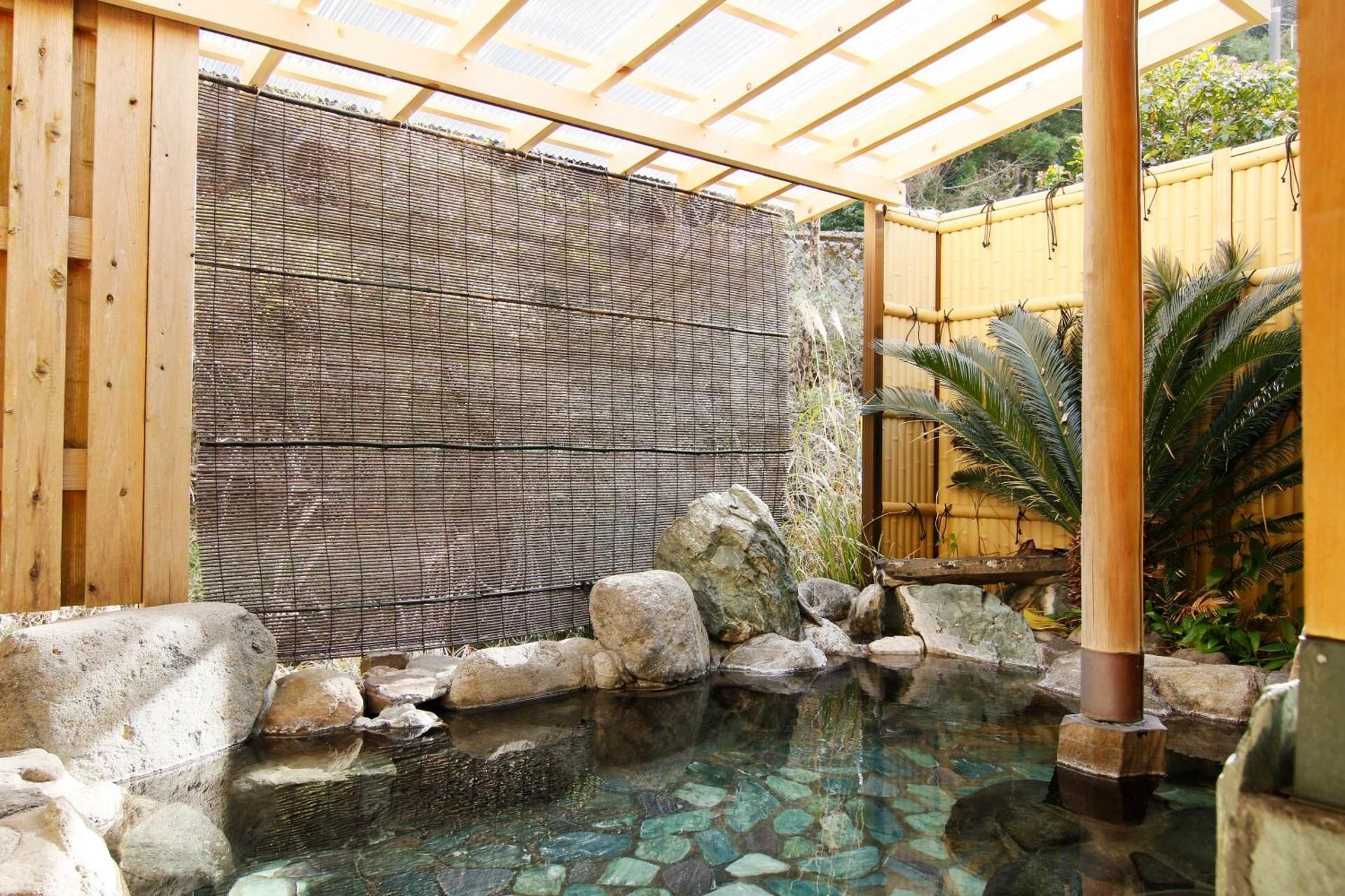 Twin Room with Private Bathroom