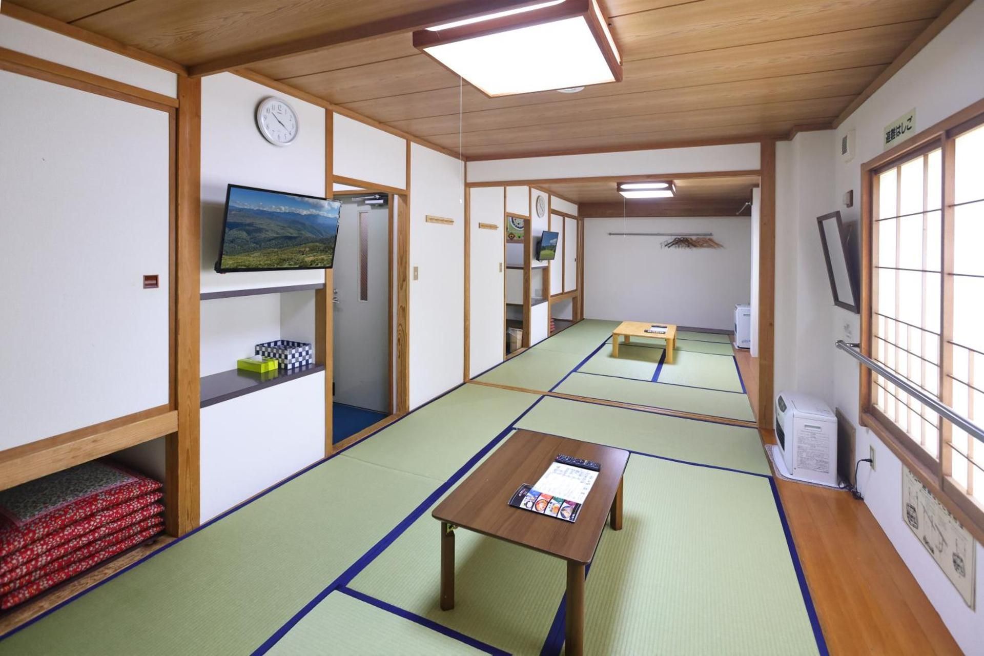 Japanese-Style Room