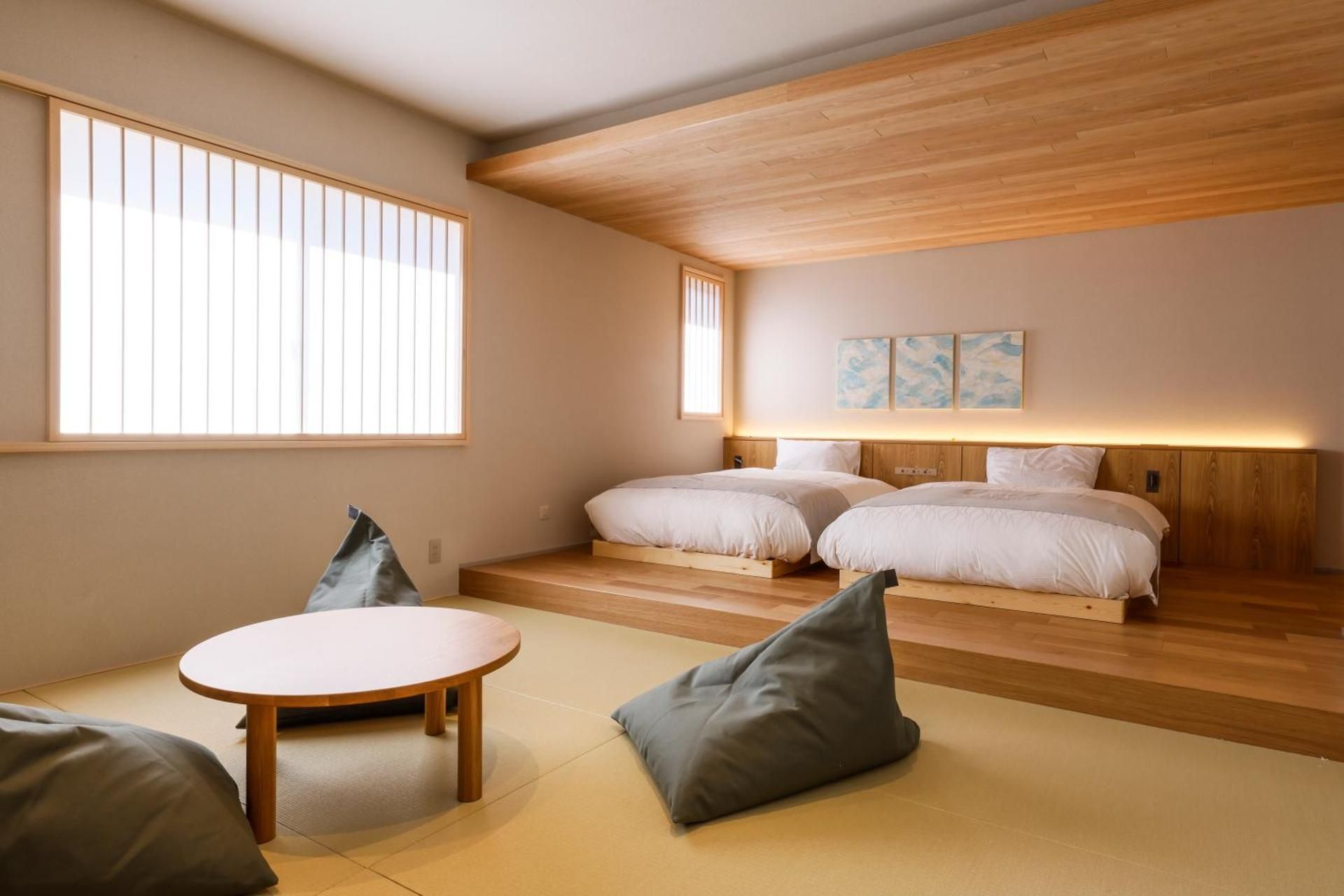 Japanese-Western style room with indoor hot spring bath "Yukaze"