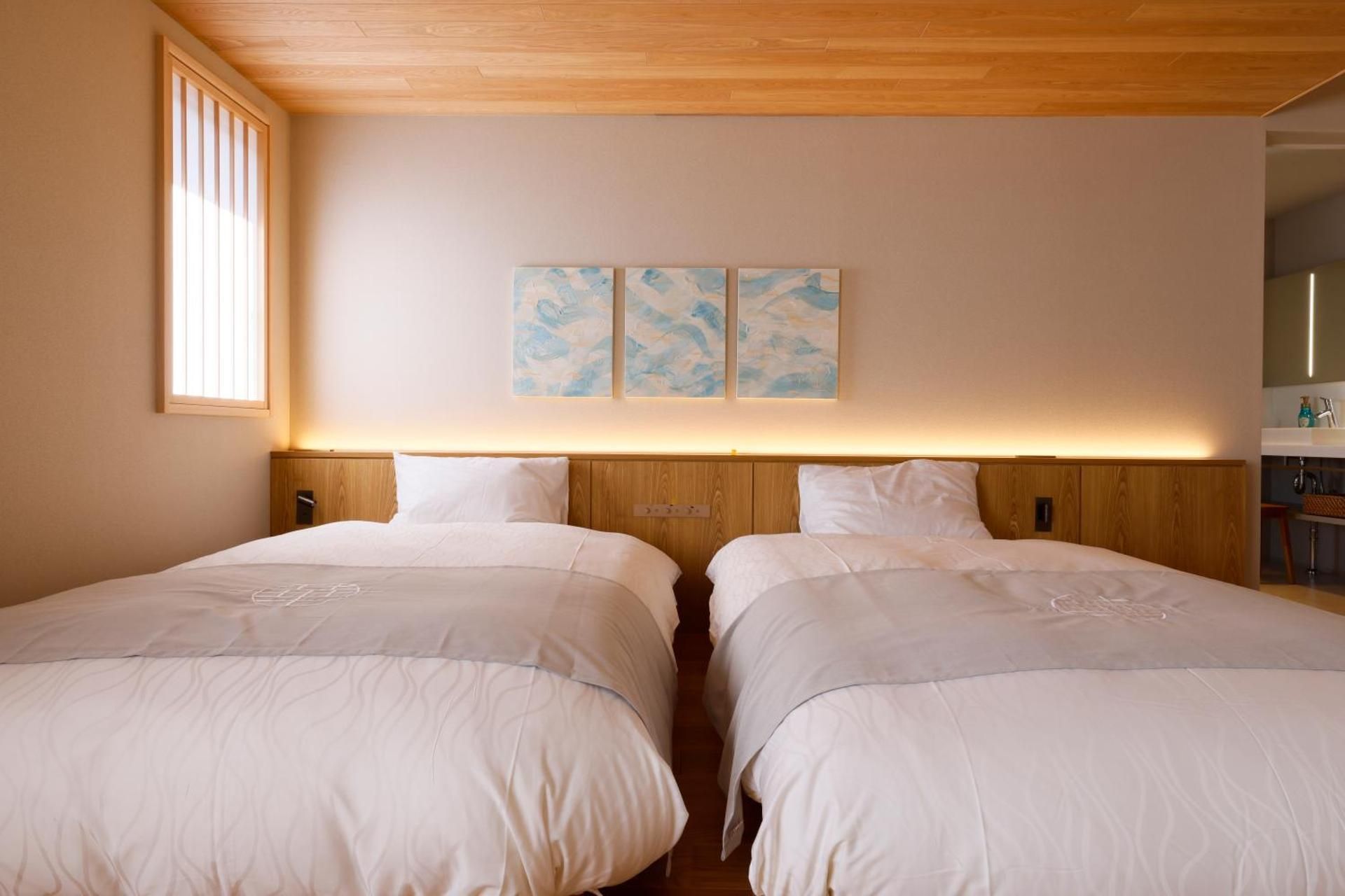 Japanese-Western style room with indoor hot spring bath "Yukaze"