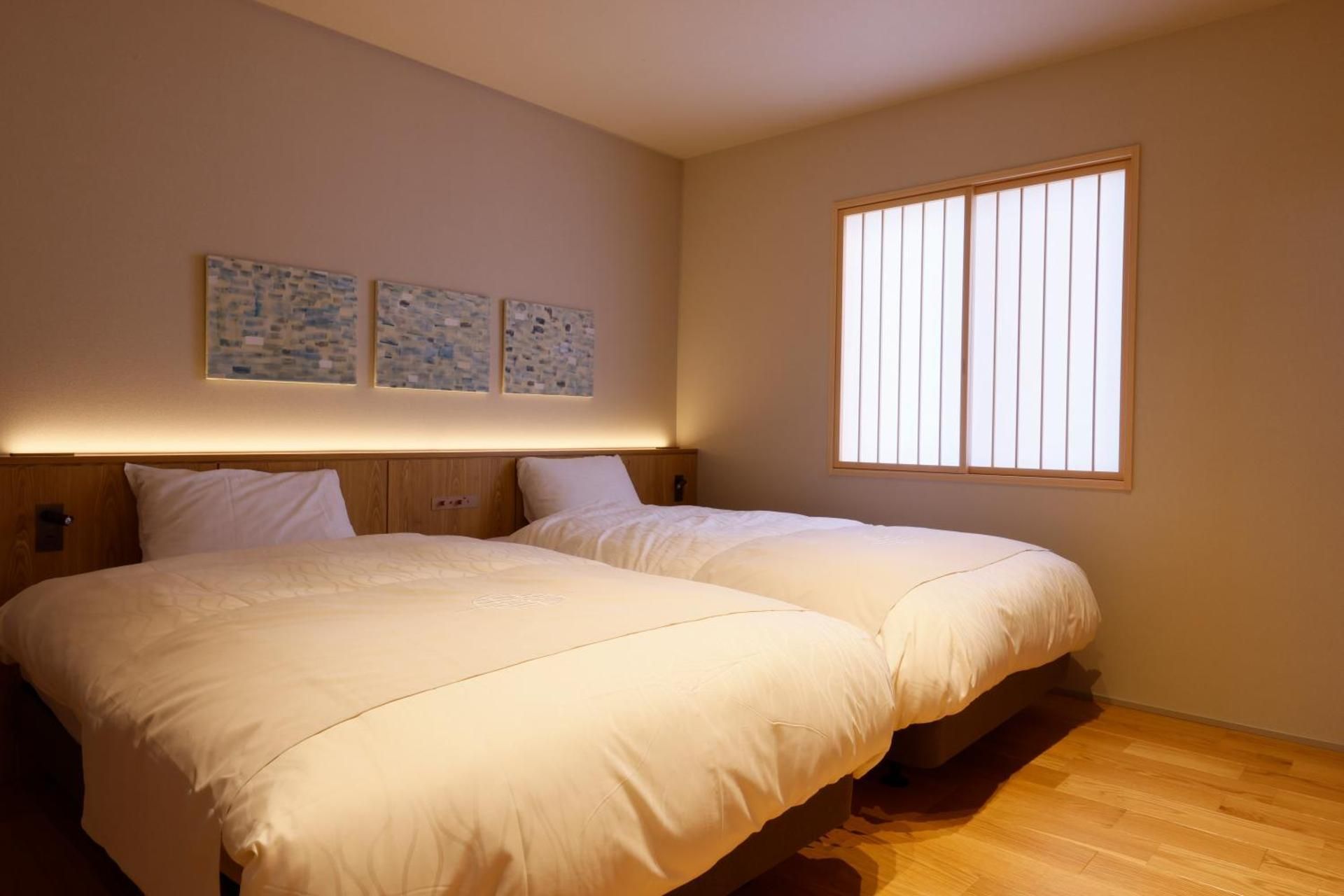 Japanese-Western style room with indoor hot spring bath "Yujio"