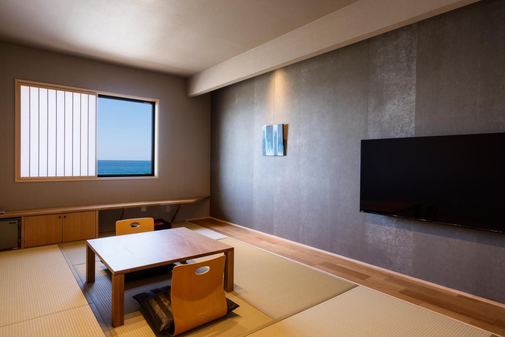 Oceanfront Japanese style room "Yugetsu"