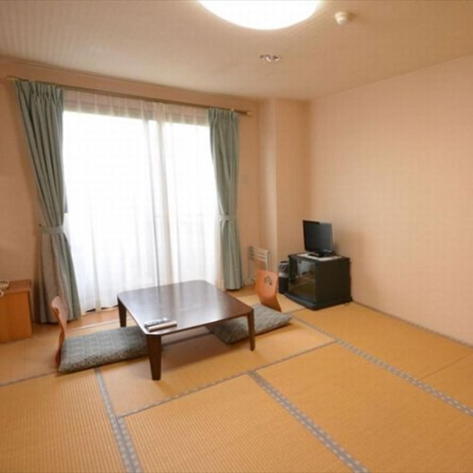 Japanese Style Room with 10 Tatami and Open-Air Bath