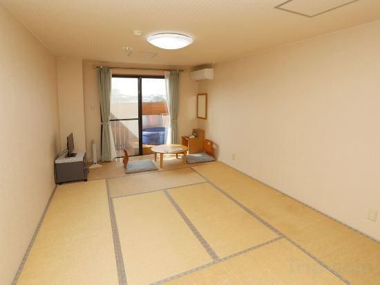 Japanese Room with Open-Air Bath