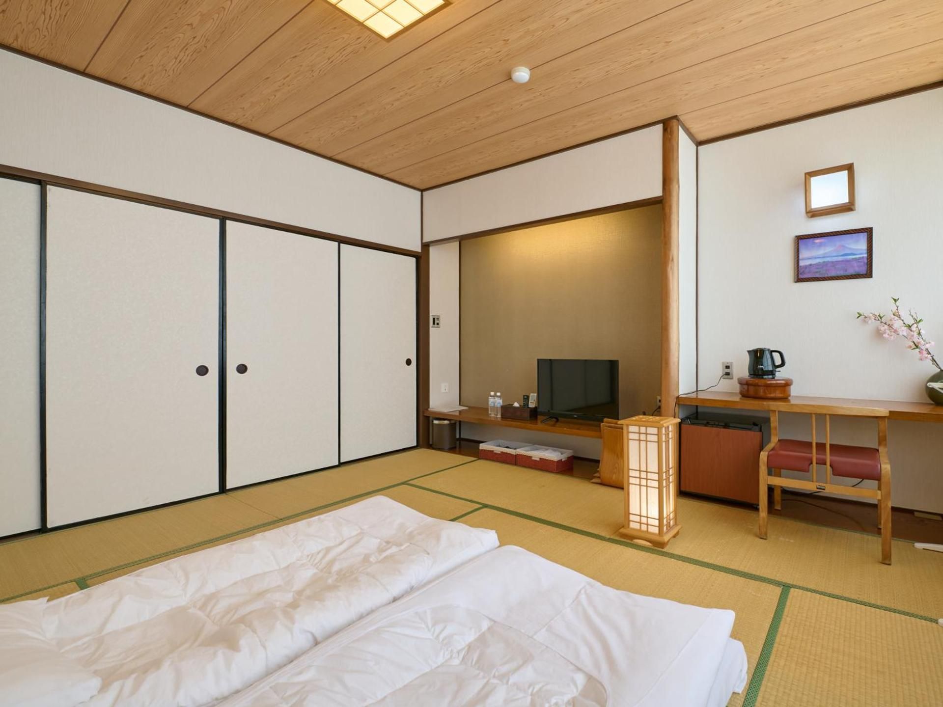 Japanese-Style Quadruple Room