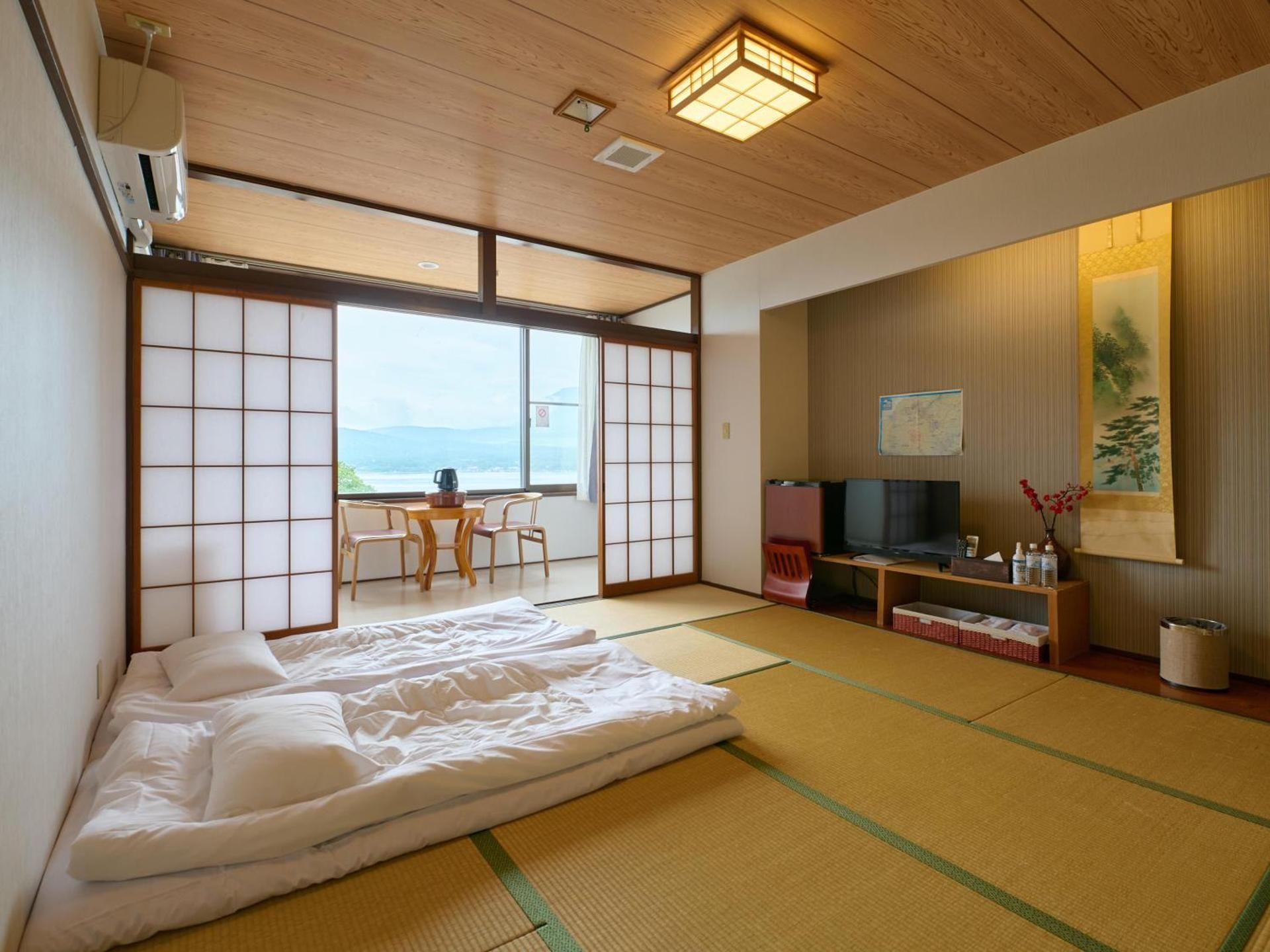 Quadruple Room with Mountain View