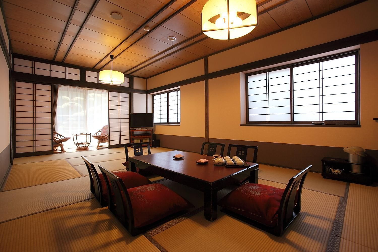 Superior Japanese-Style Room with Shared Bathroom