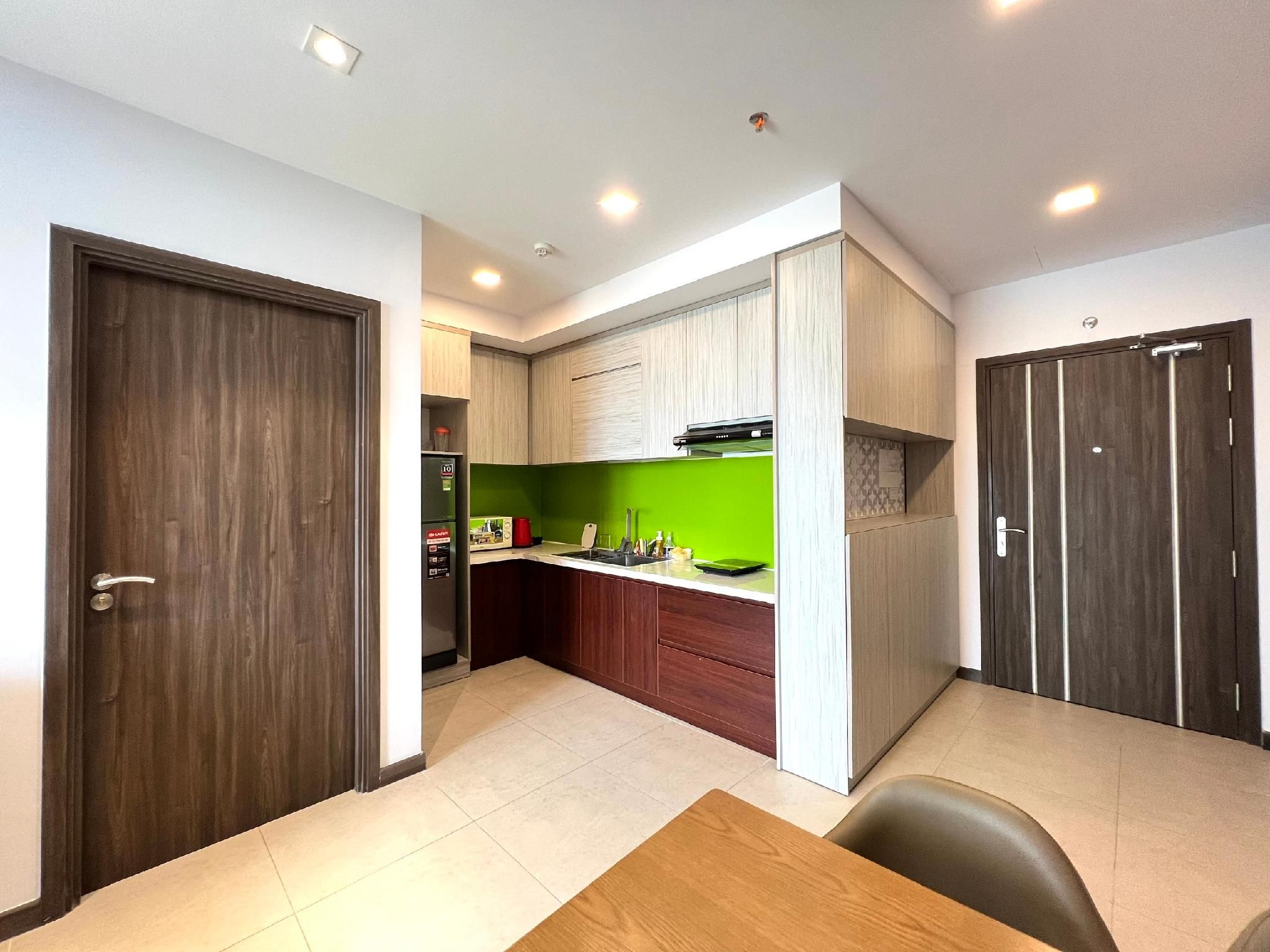 One-Bedroom Ocean View Apartment