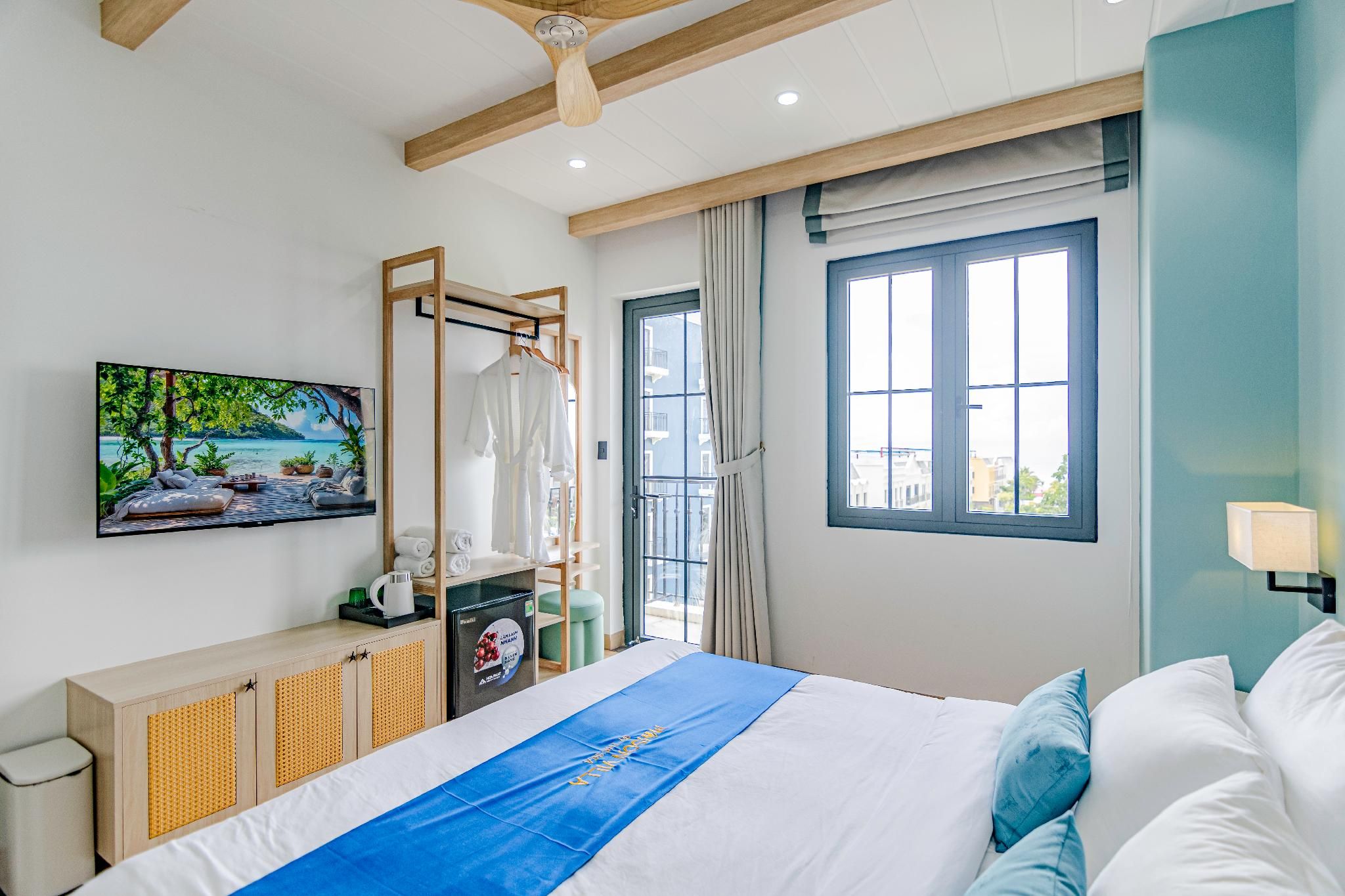 Deluxe Sea View