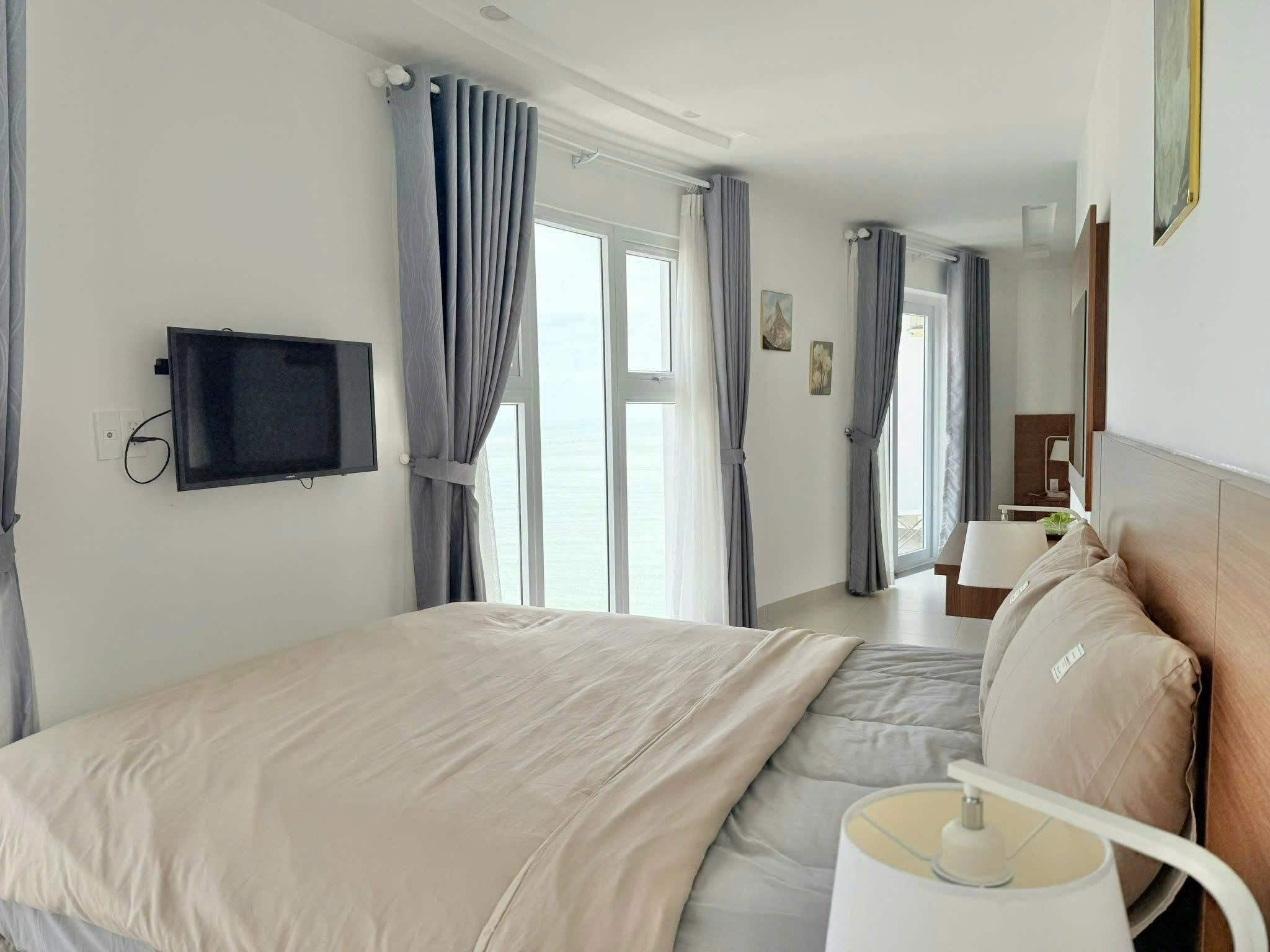 Two Queen Beds - Non-Smoking