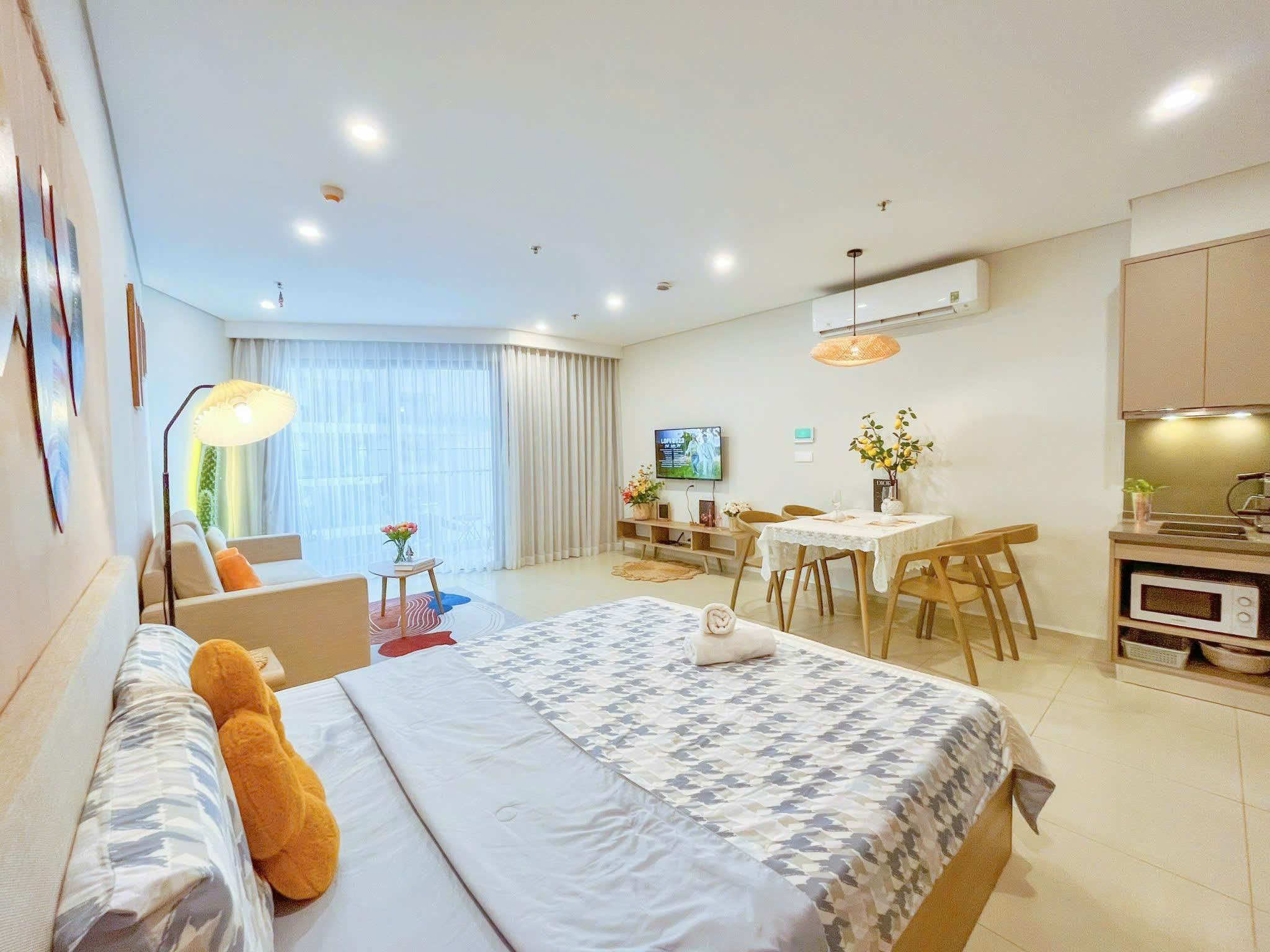 Studio Apartment