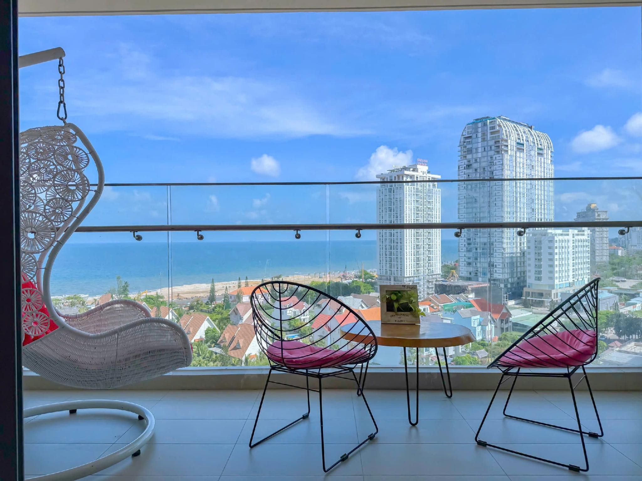 Three-Bedroom Deluxe Apartment